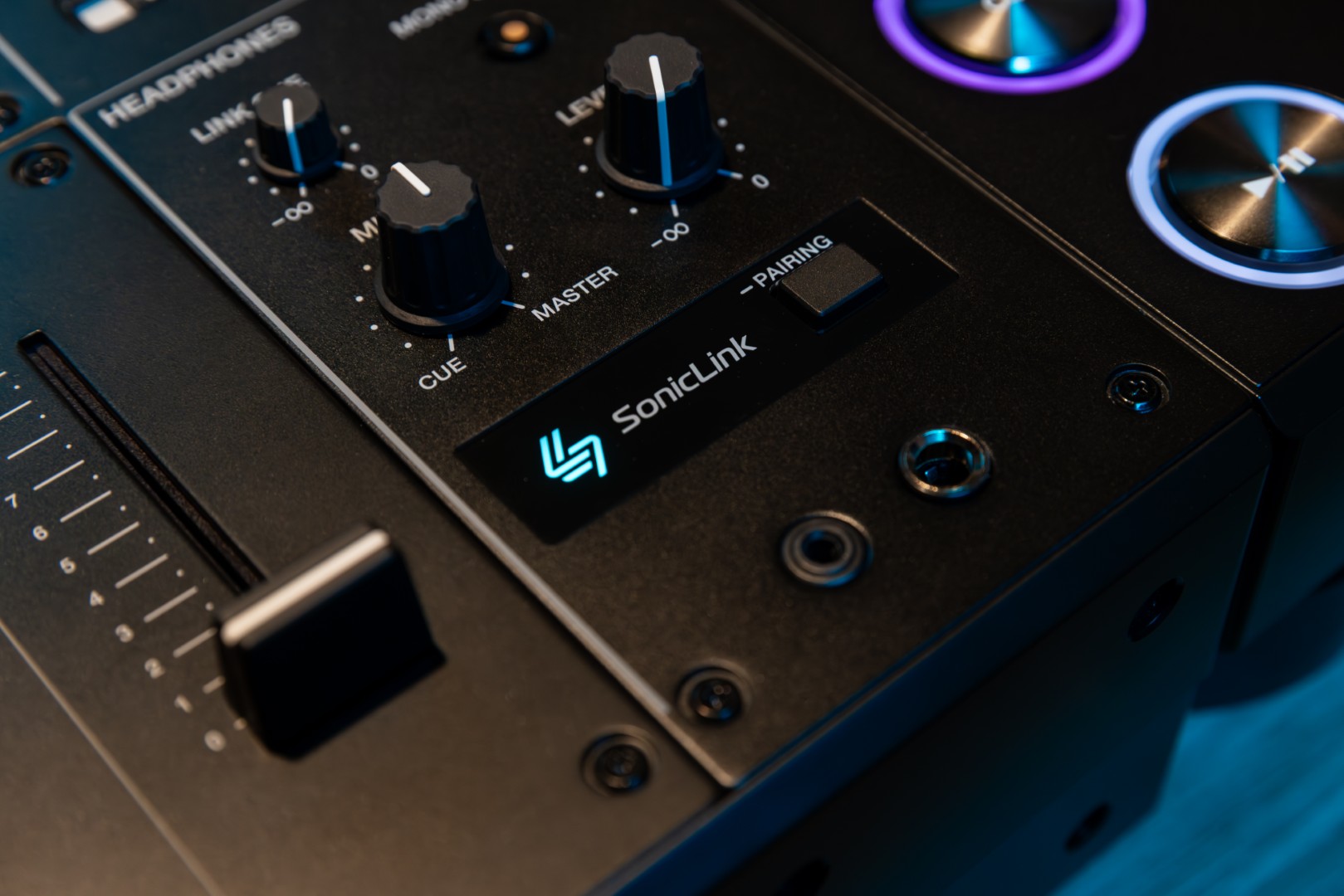 Alphatheta Djm-v5 - DJ-Mixer - Variation 8