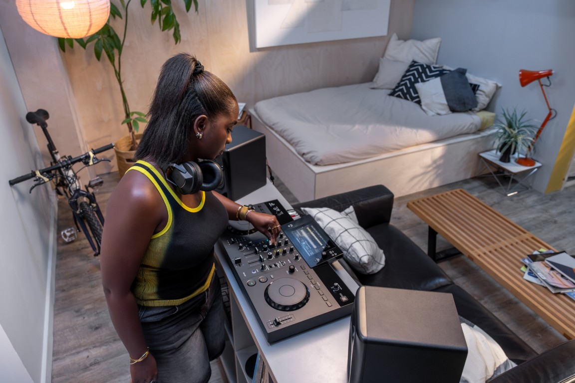 Alphatheta Xdj-an - Standalone DJ Controller - Variation 11