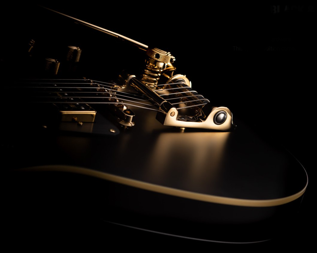 Duesenberg Falken Tremolo 2h Rw - Matte Black & Gold - Retro-rock elektrische gitaar - Variation 4