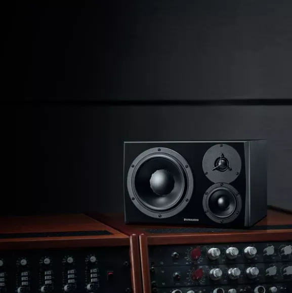 Dynaudio Lyd-48 Black Right - La PiÈce - Actieve studiomonitor - Variation 4