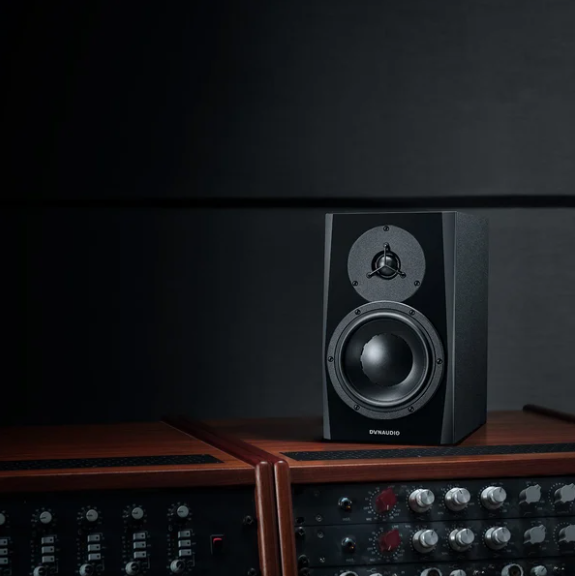 Dynaudio Lyd 7 Black - La PiÈce - Actieve studiomonitor - Variation 5