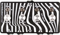 Voetschakelaar & anderen Earthquaker devices Four To One Mixer