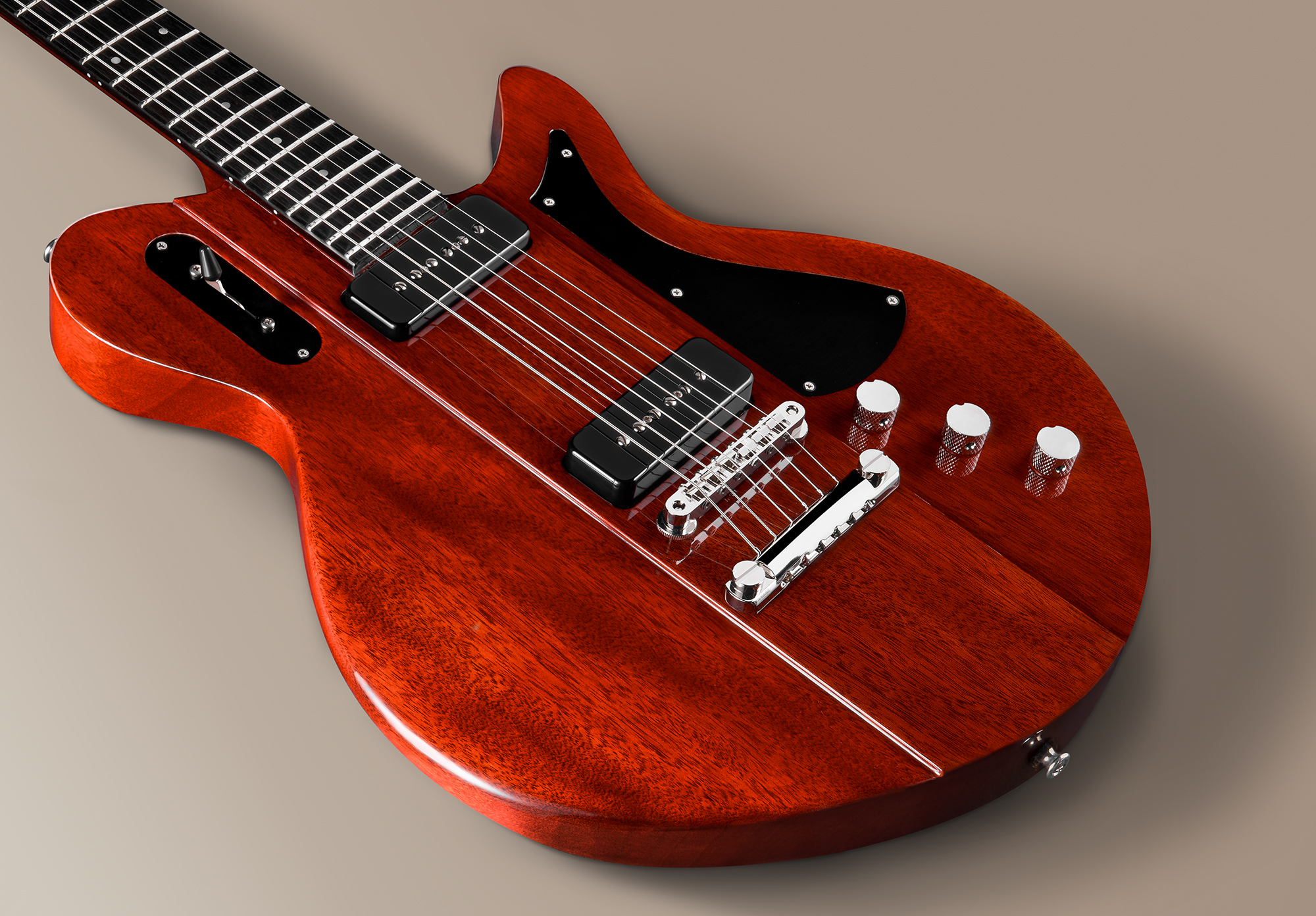 Eastman Juliet 2p90 Ht Eb - Truetone Gloss Vintage Red - Retro-rock elektrische gitaar - Variation 2