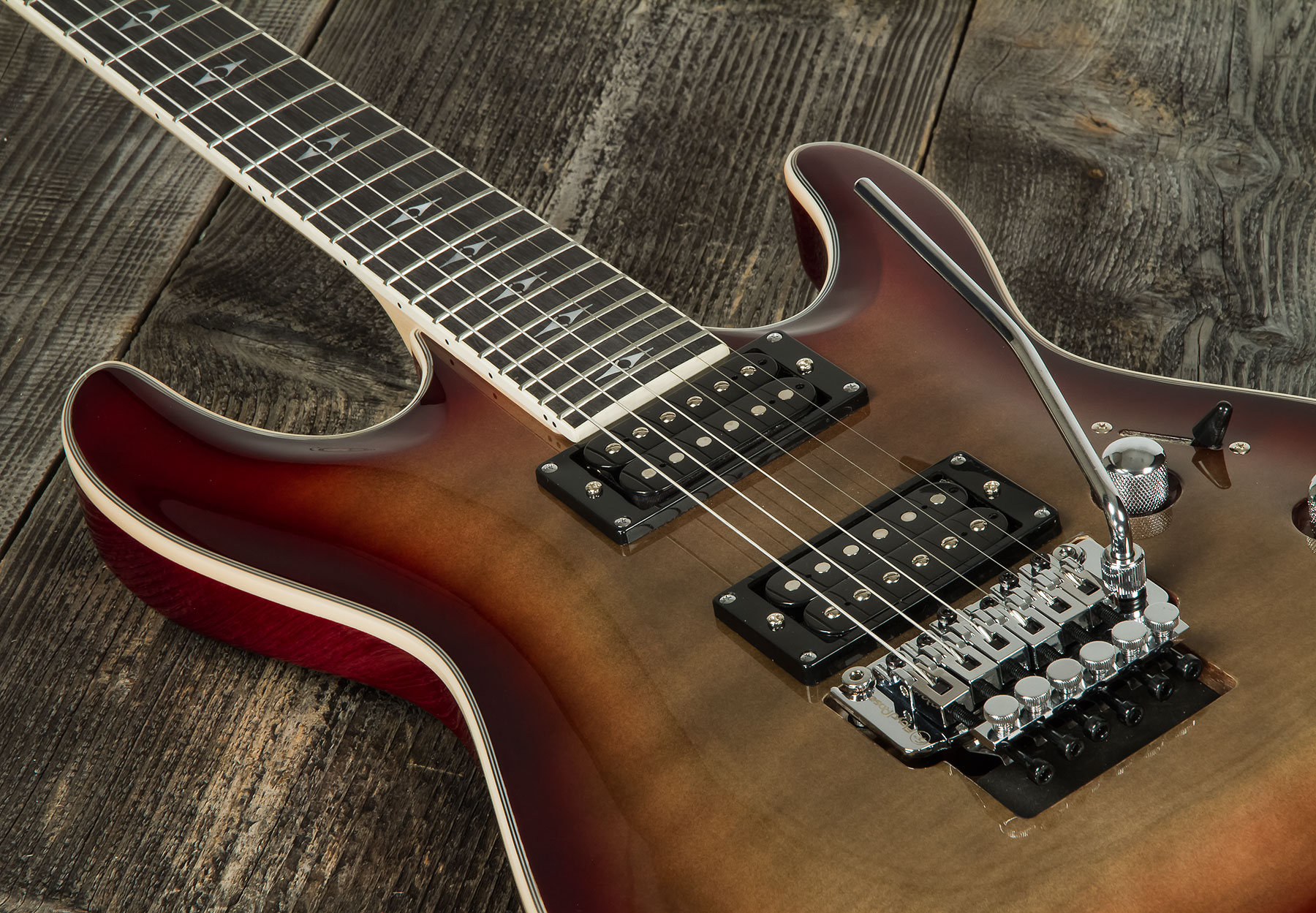 Eastone Metdc100 +blackstar Debut 10 +cable +clip-on Tuner +mediators +housse +courroie - Black Flames - Elektrische gitaar set - Variation 3