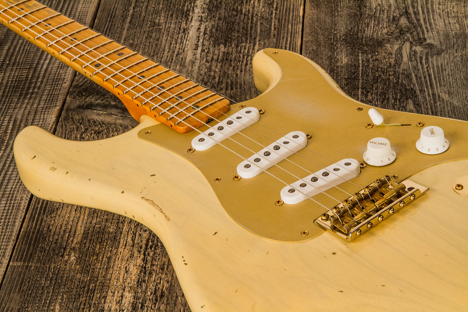 Fender Custom Shop Strat 1955 Bone Tone Usa 3s Trem Mn #cz554628 - Relic Honey Blonde W/ Gold Hardware - Elektrische gitaar in Str-vorm - Variation 3