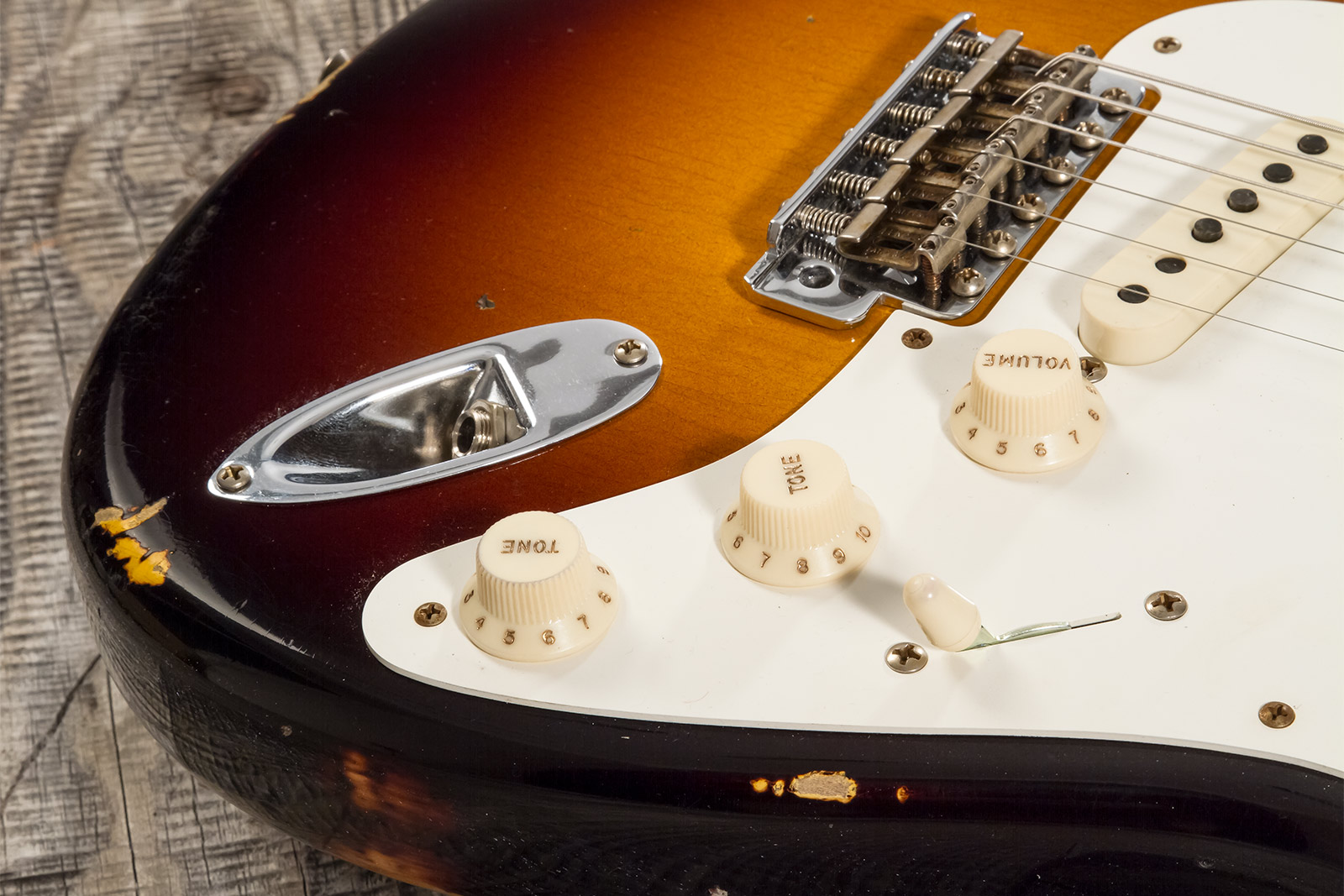 Fender Custom Shop Strat 1957 3s Trem Mn #cz571791 - Relic Wide Fade 2-color Sunburst - Elektrische gitaar in Str-vorm - Variation 3