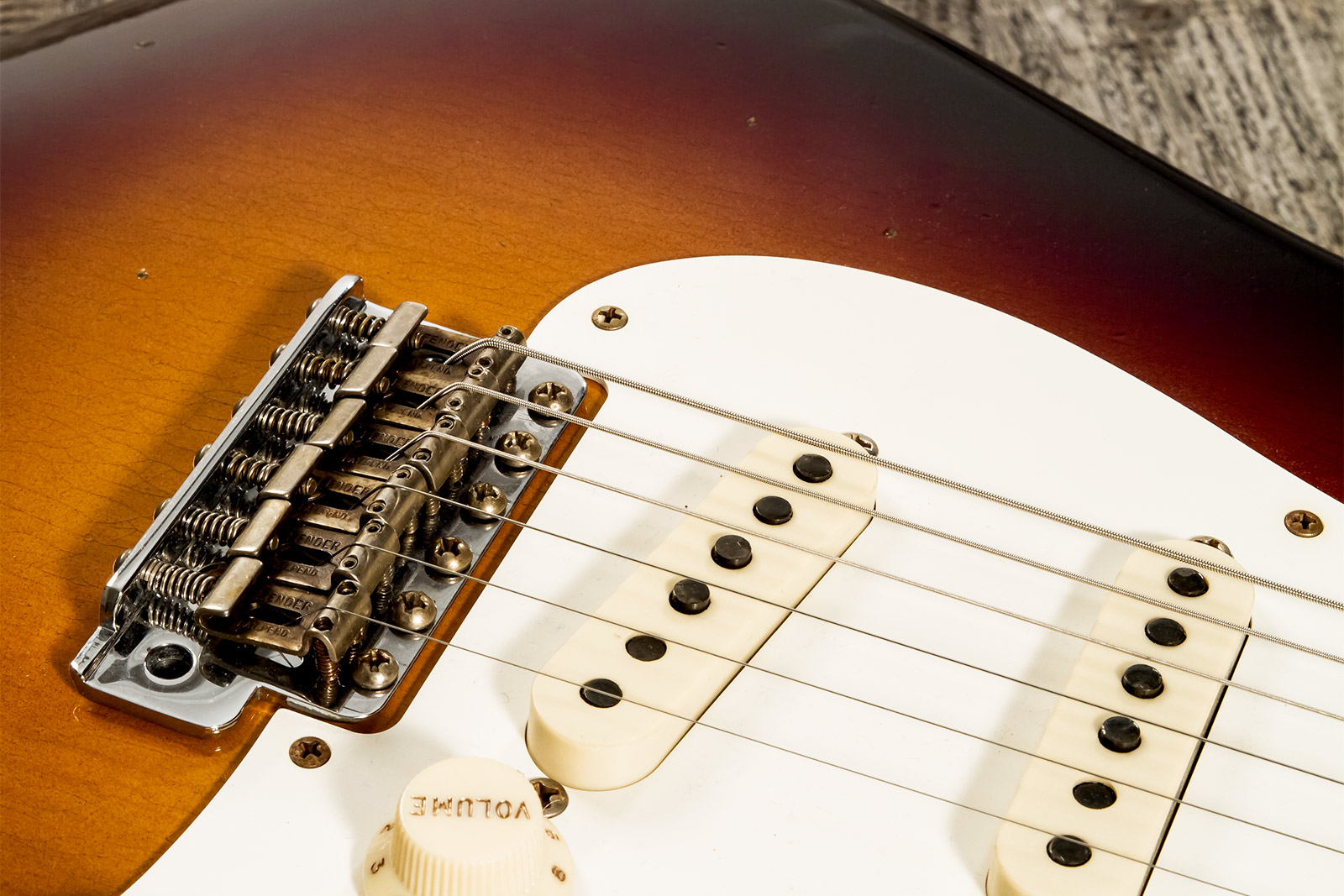 Fender Custom Shop Strat 1957 3s Trem Mn #cz571791 - Relic Wide Fade 2-color Sunburst - Elektrische gitaar in Str-vorm - Variation 4
