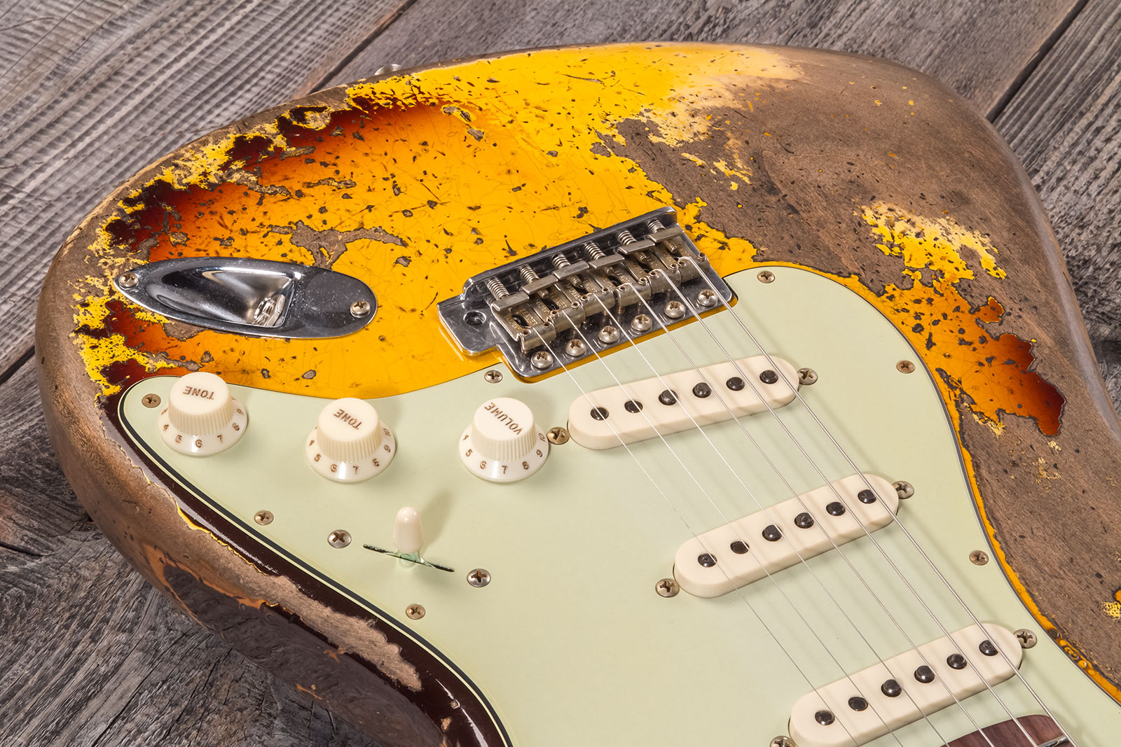 Fender Custom Shop Strat 1959 3s Trem Rw #cz569850 - Super Heavy Relic Aged Chocolate 3-color Sunburst - Elektrische gitaar in Str-vorm - Variation 3