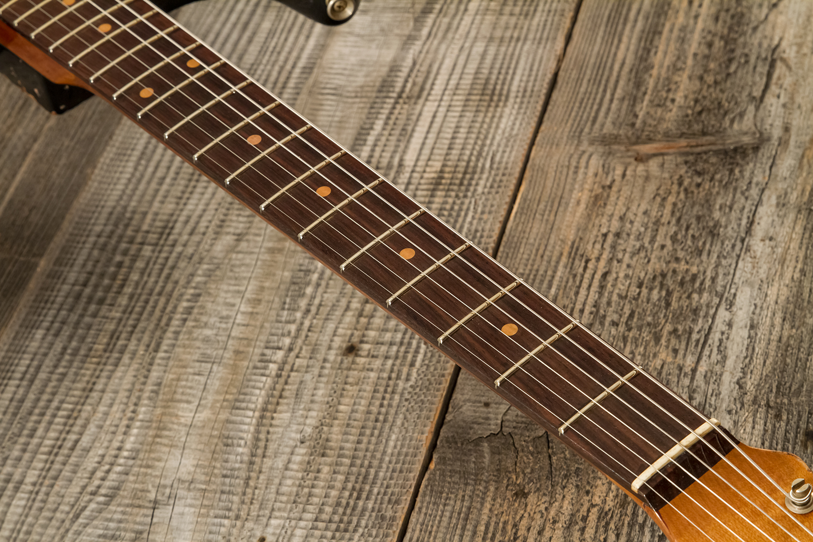 Fender Custom Shop Strat 1960 Roasted 3s Trem Rw #cz581210 - Super Heavy Relic Black O. 2-color Sunburst - Elektrische gitaar in Strat vorm - Variatio