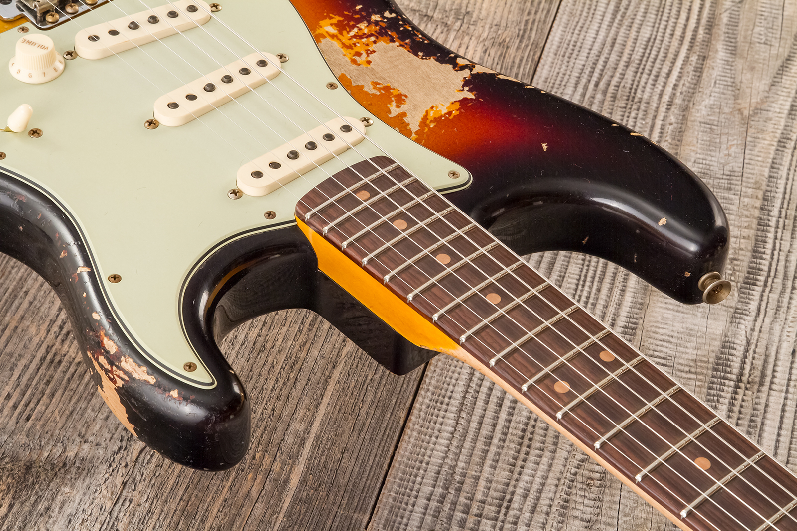 Fender Custom Shop Strat 1961 Bone Tone 3s Trem #cz584251 - Super Heavy Relic 3-color Sunburst - Elektrische gitaar in Str-vorm - Variation 5