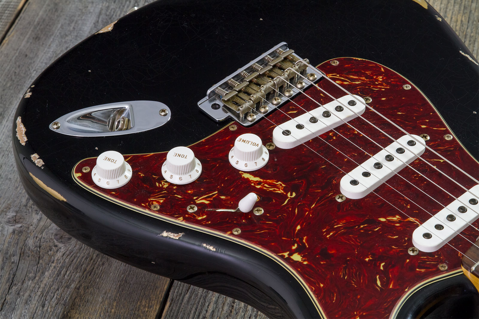 Fender Custom Shop Strat 1963 3s Trem Rw #r143861 - Relic Black O. Hle Gold - Elektrische gitaar in Strat vorm - Variation 4