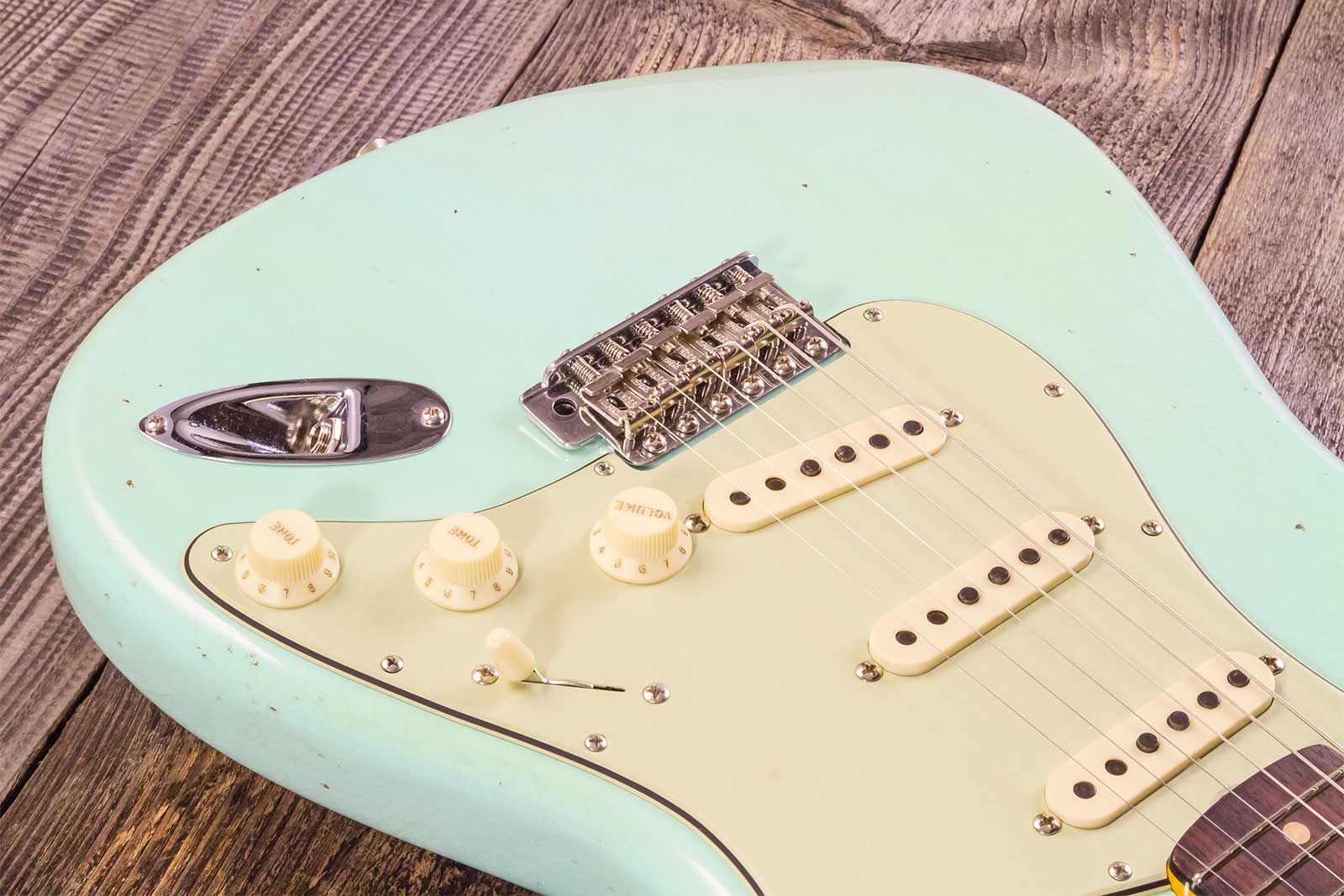 Fender Custom Shop Strat 1964 3s Trem Rw #cz579859 - Journey Man Relic Aged Surf Green - Elektrische gitaar in Str-vorm - Variation 4