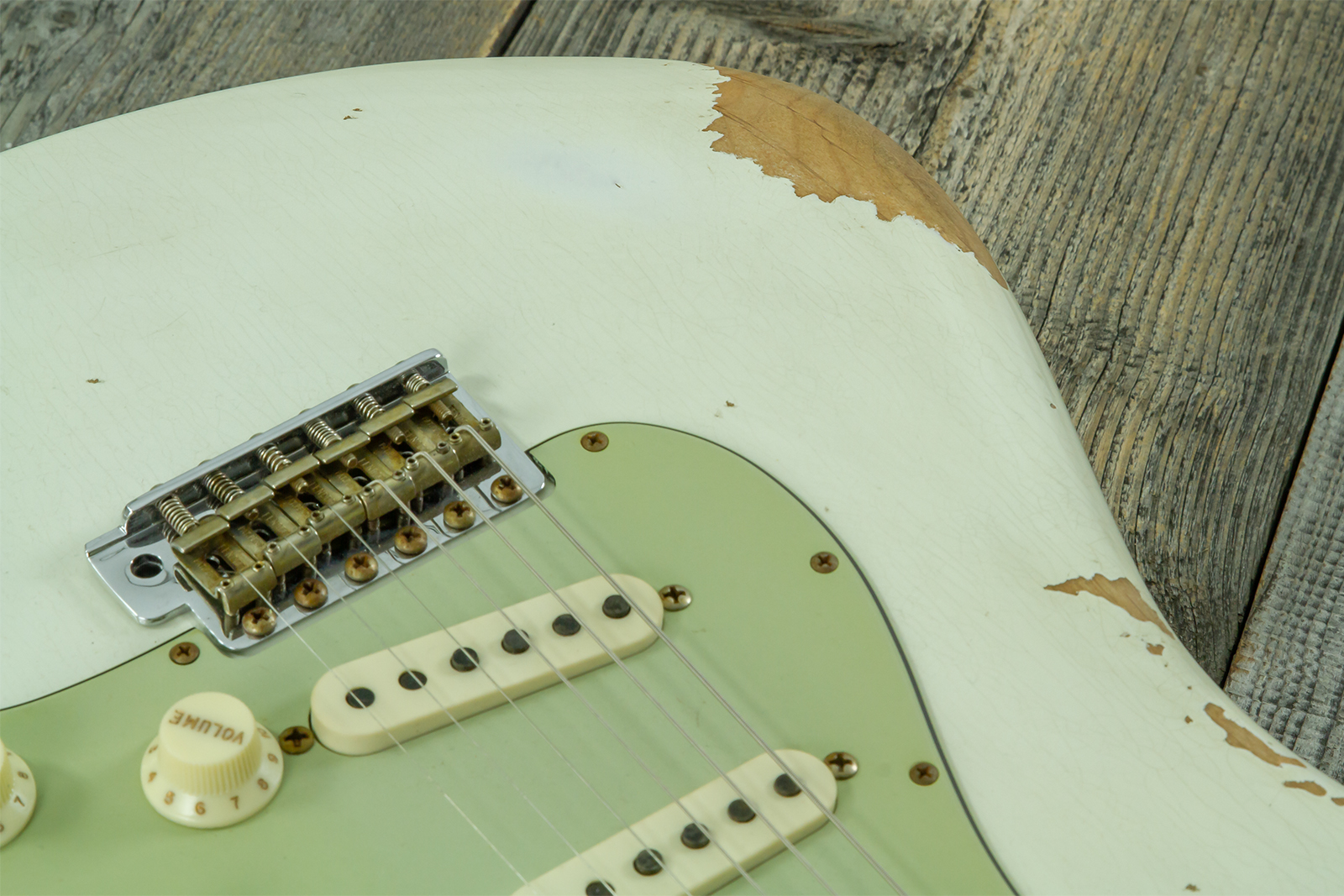 Fender Custom Shop Strat 1964 L-series 3s Trem Rw #l11710 - Heavy Relic Olympic White - Elektrische gitaar in Strat vorm - Variation 5