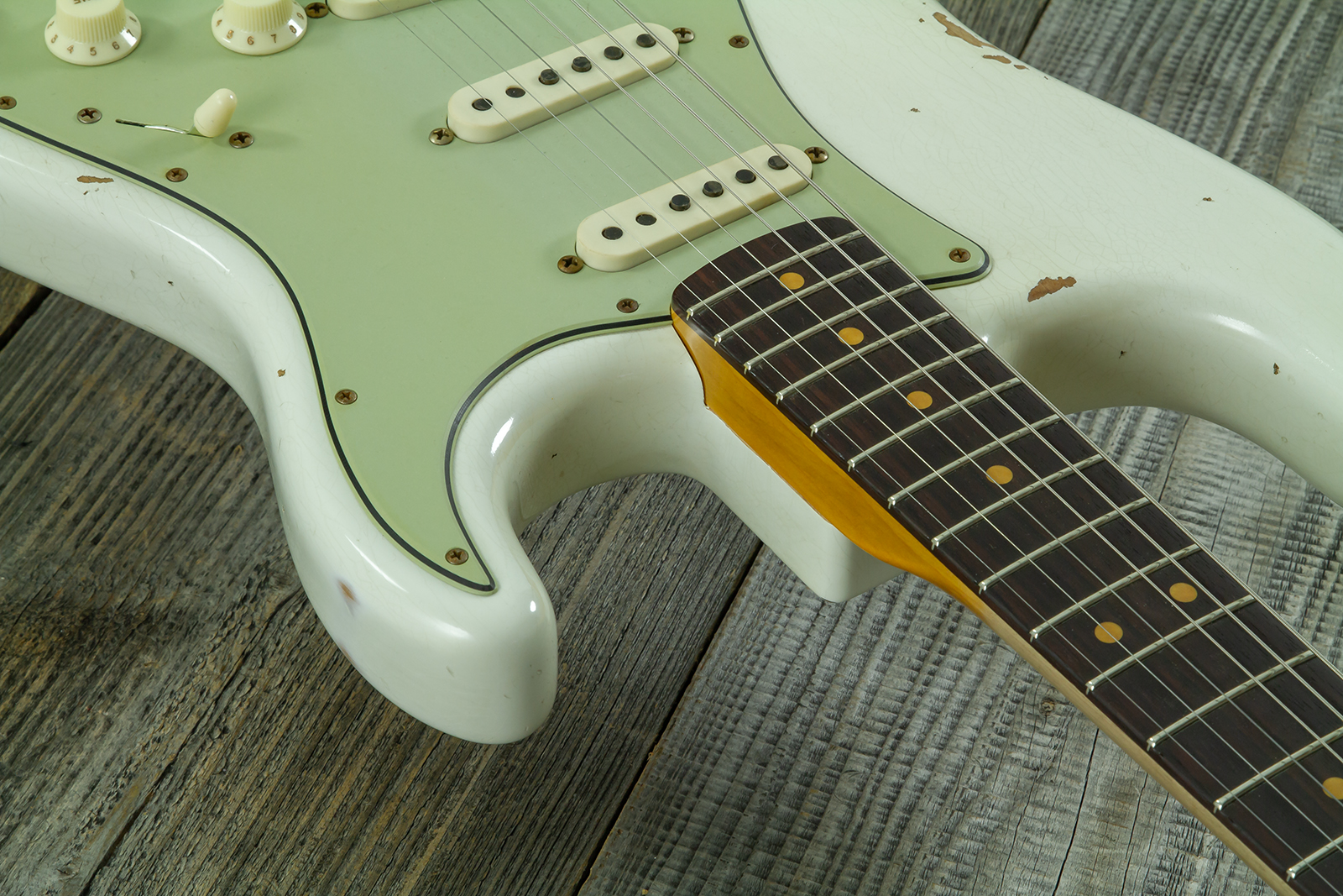 Fender Custom Shop Strat 1964 L-series 3s Trem Rw #l11710 - Heavy Relic Olympic White - Elektrische gitaar in Strat vorm - Variation 6