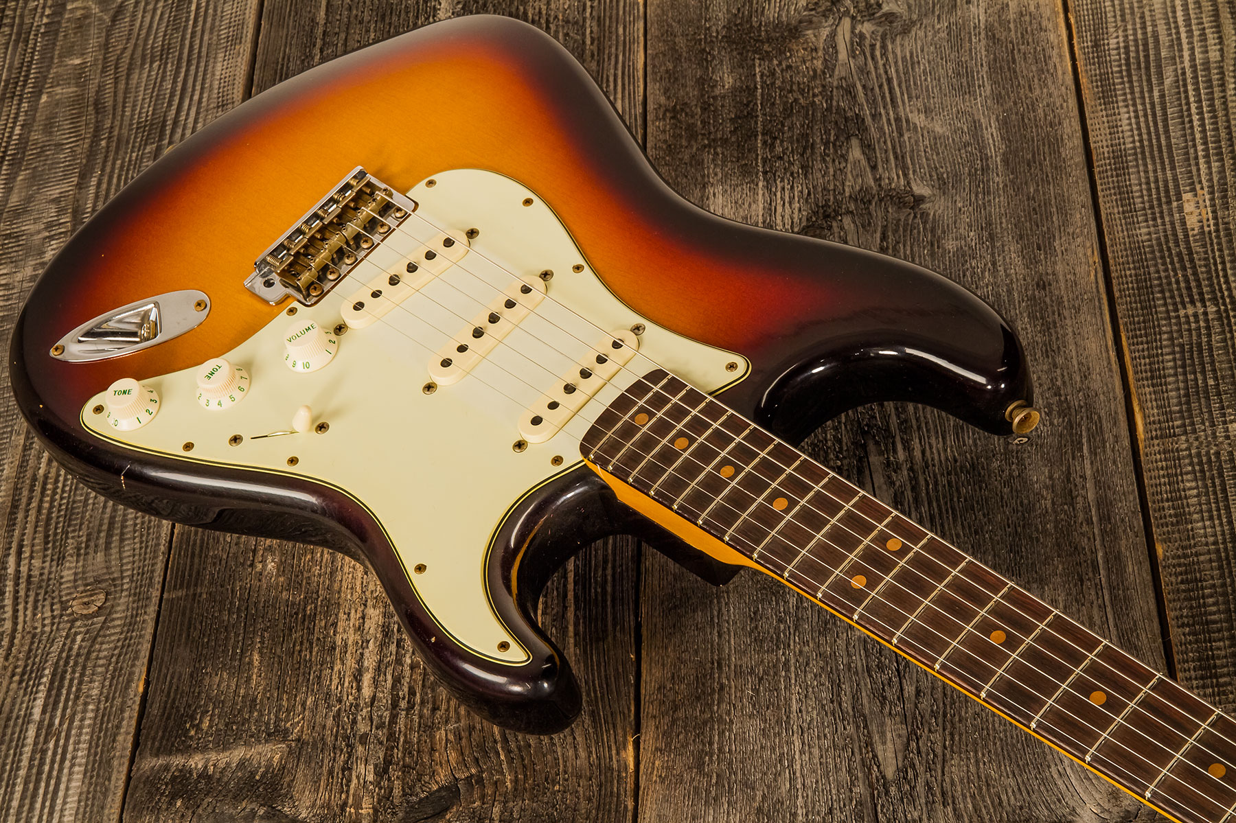 Fender Custom Shop Strat 1964 3s Trem Rw - Journeyman Relic Target 3-color Sunburst - Elektrische gitaar in Str-vorm - Variation 1