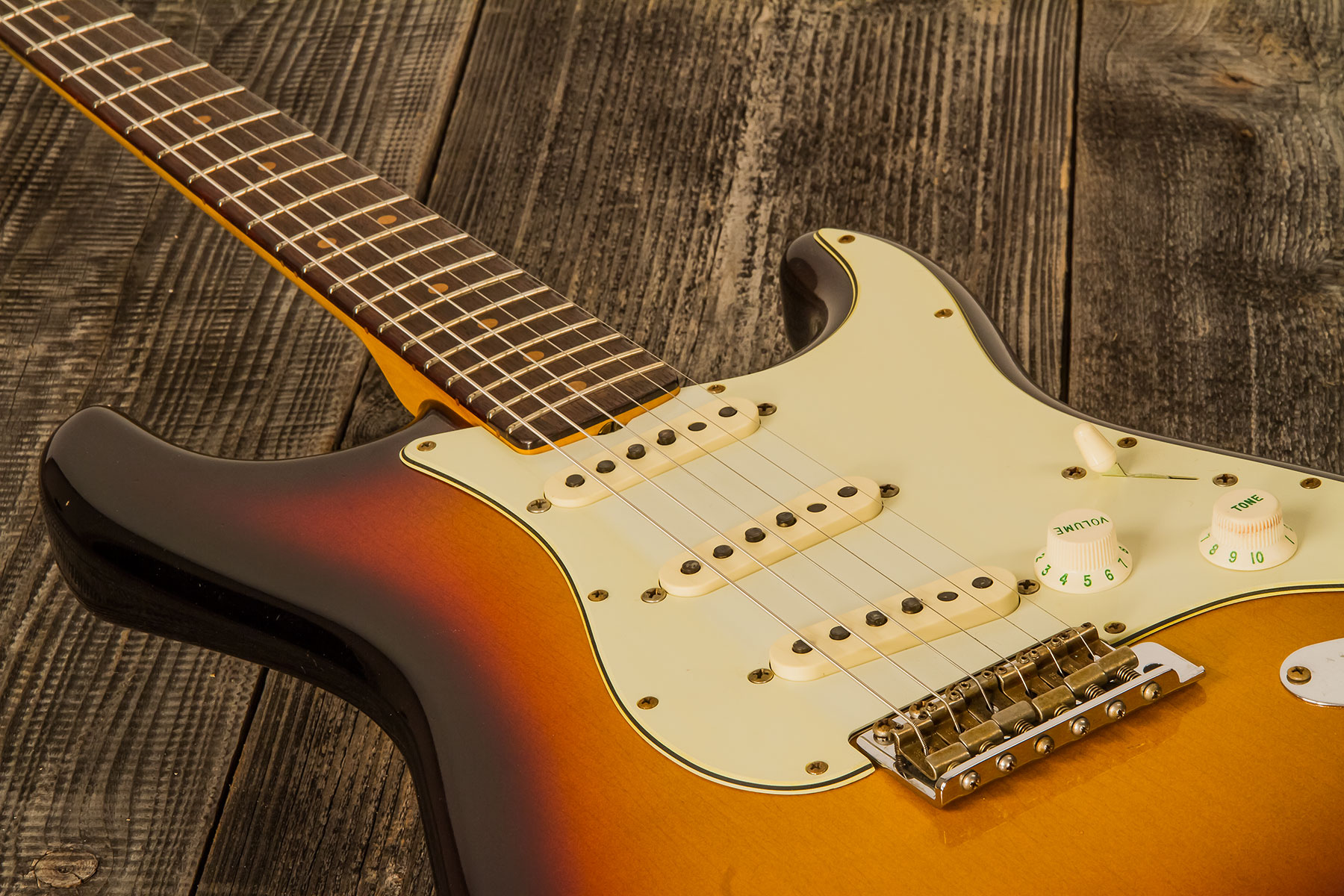 Fender Custom Shop Strat 1964 3s Trem Rw - Journeyman Relic Target 3-color Sunburst - Elektrische gitaar in Str-vorm - Variation 3
