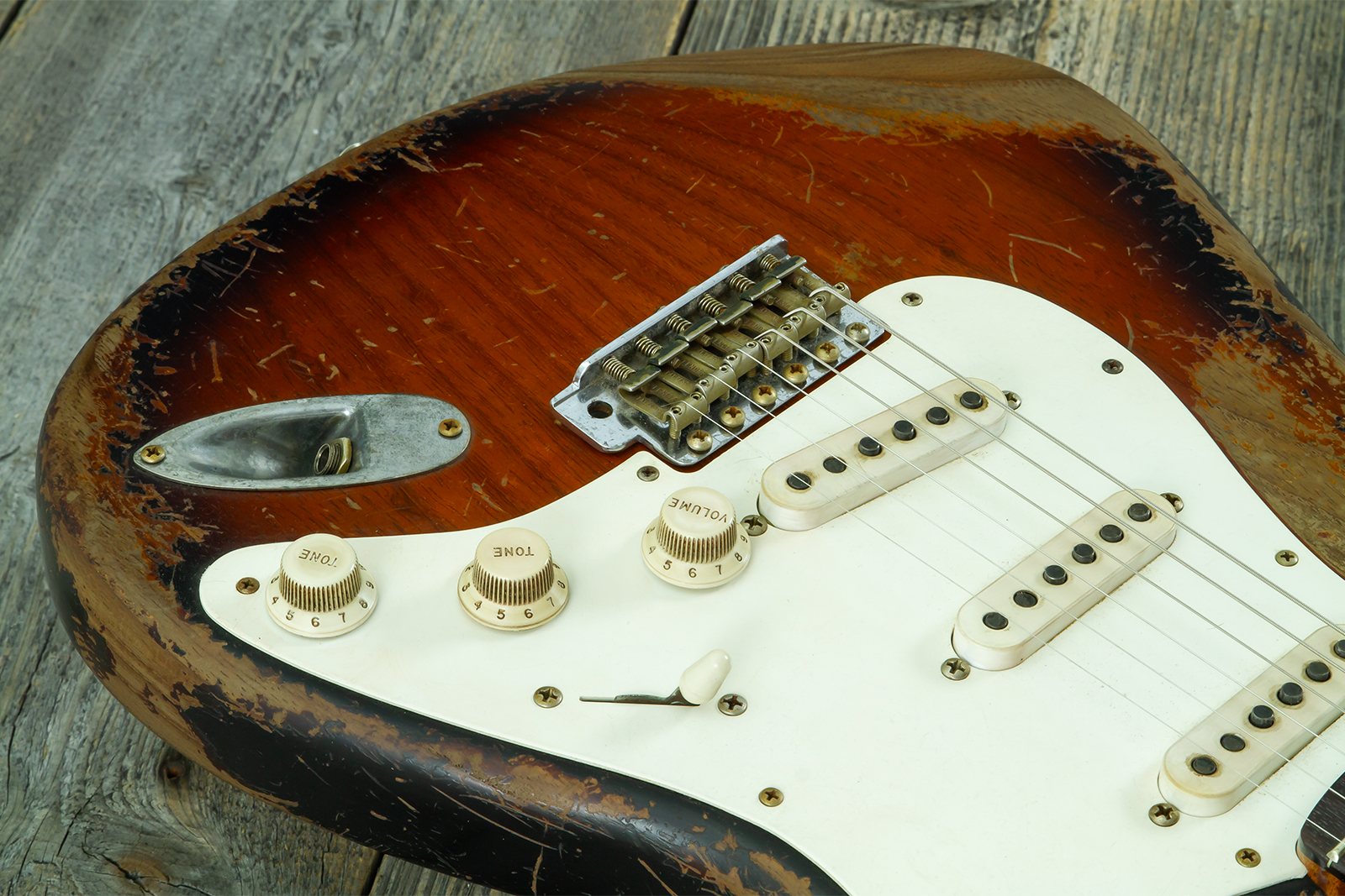 Fender Custom Shop Strat Late 1959 Mb A.macnutt 3s Trem Rw #r147577 - Heavy Relic 2-color Sunburst - Elektrische gitaar in Strat vorm - Variation 7