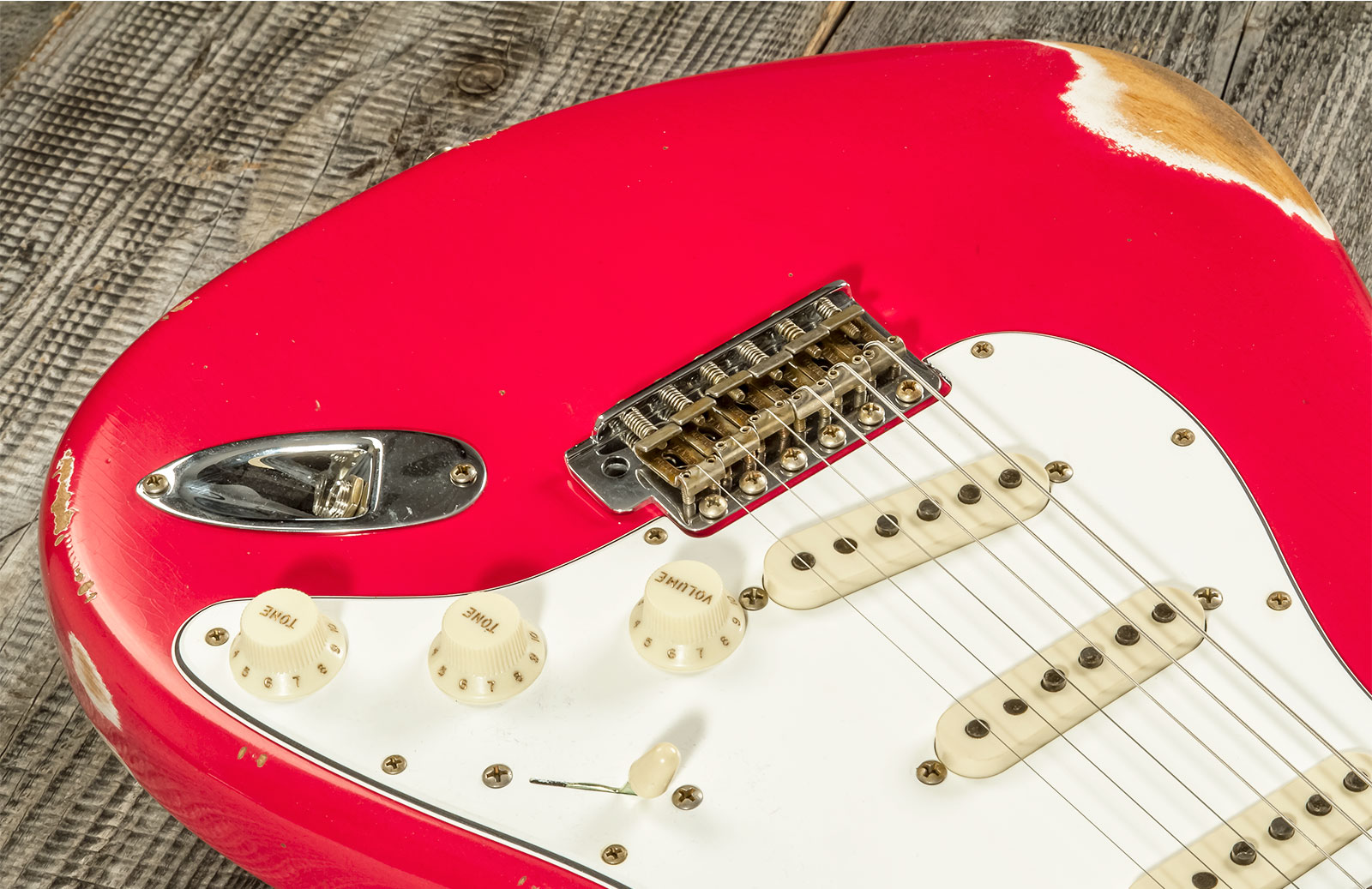 Fender Custom Shop Strat Late 1964 Trem 3s Rw #cz575557 - Relic Aged Fiesta Red - Elektrische gitaar in Str-vorm - Variation 2