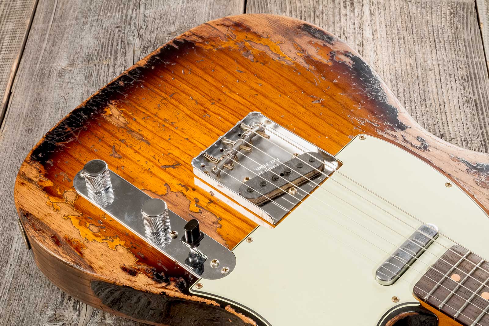 Fender Custom Shop Tele 1963 2s Ht Rw #r136206 - Super Heavy Relic 2-color Sunburst - Televorm elektrische gitaar - Variation 3