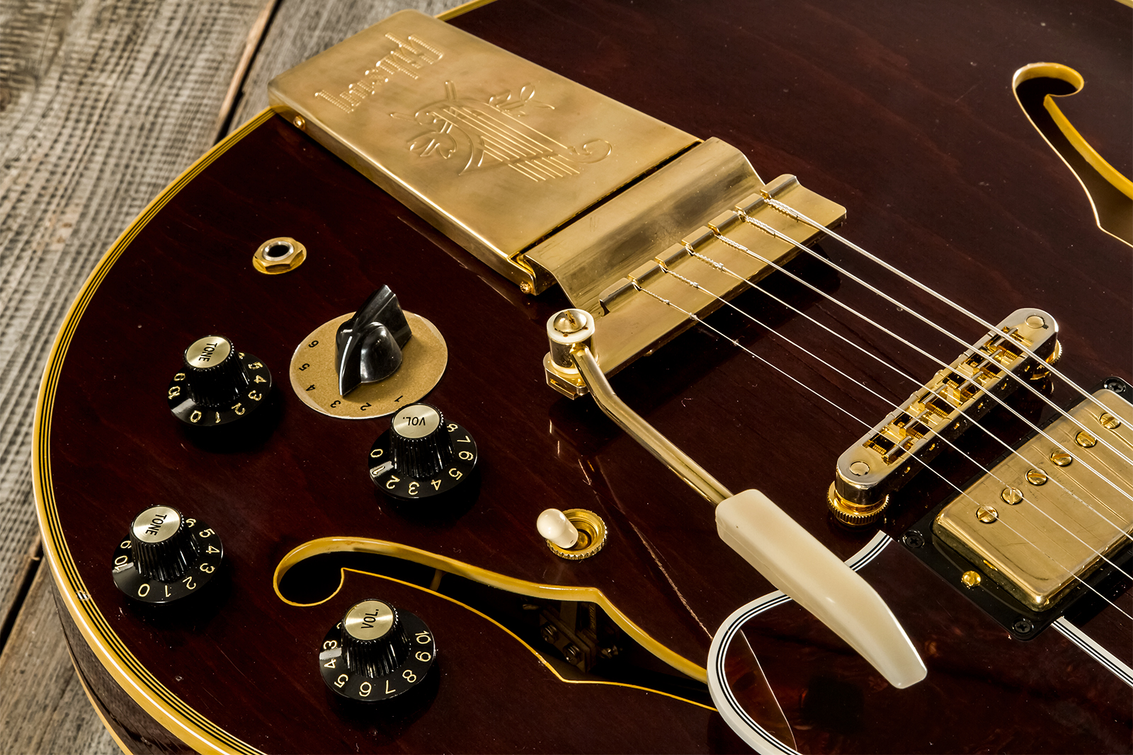Gibson Custom Shop Bb King Es355 1974 Rumble In The Jungle 2h Trem Eb #bbes33505 - Murphy Lab Light Aged Walnut - Semi hollow elektriche gitaar - Vari