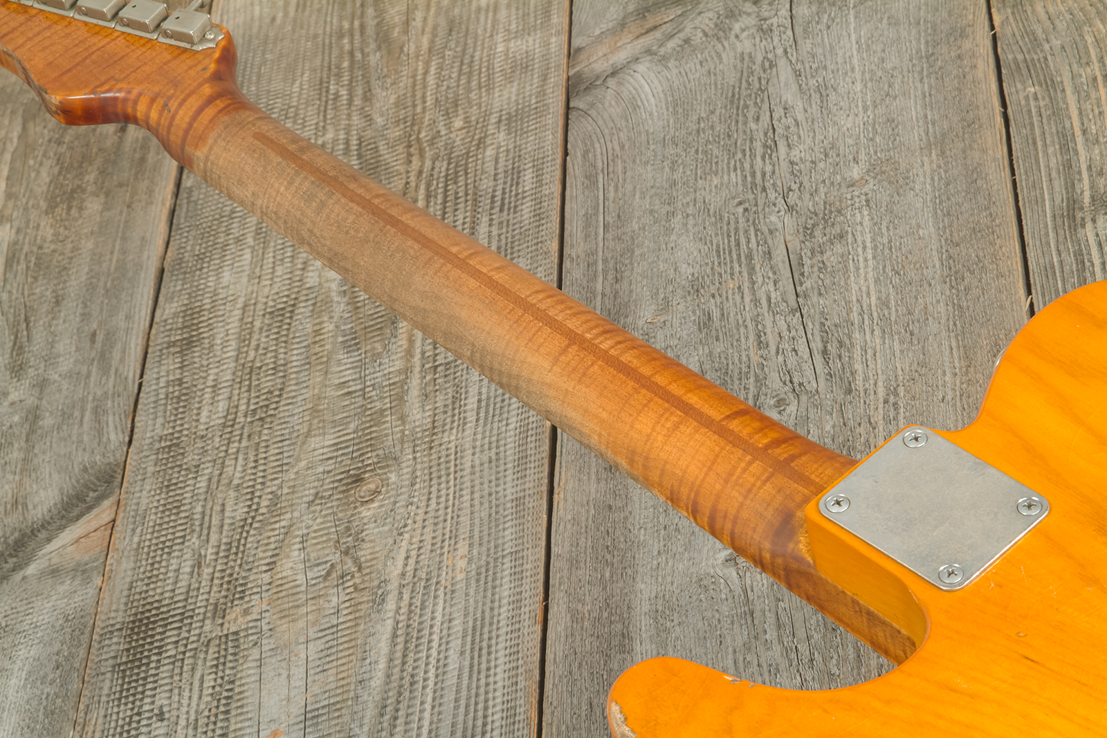 Haar Guitars Trad T Thinline Sh Tv Jones / Lindy Fralin Ht Mn #42270 - Aged Orange Antique - Televorm elektrische gitaar - Variation 10