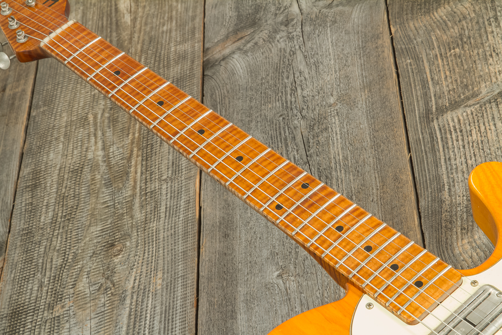Haar Guitars Trad T Thinline Sh Tv Jones / Lindy Fralin Ht Mn #42270 - Aged Orange Antique - Televorm elektrische gitaar - Variation 5