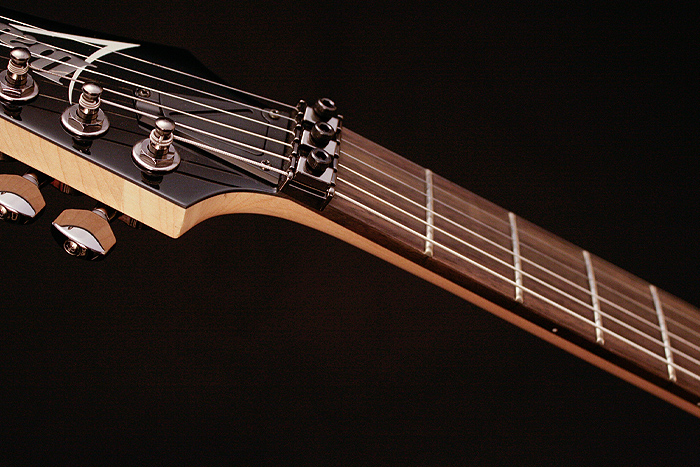 Ibanez S520 Wk Standard Hh Fr Jat - Weathered Black - Elektrische gitaar in Str-vorm - Variation 2