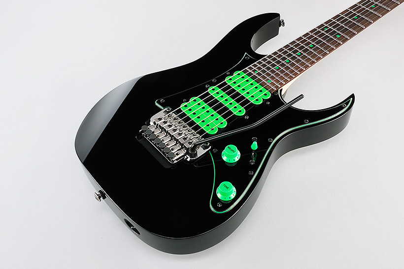 Ibanez Steve Vai Uv70p Bk Universe Premium Signature 7-cordes Hsh Fr Rw - Black - 7-snarige elektrische gitaar - Variation 2