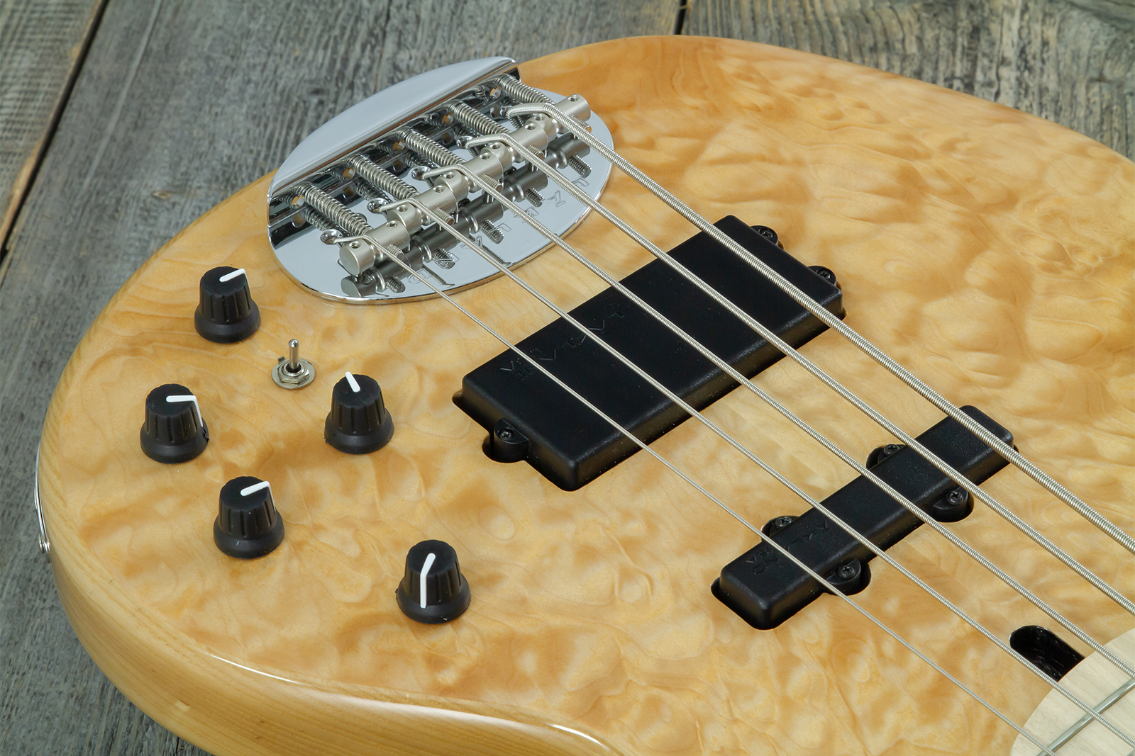 Lakland 55-02 Deluxe Qmt Skyline 5c Active Mn - Solid body elektrische bas - Variation 3