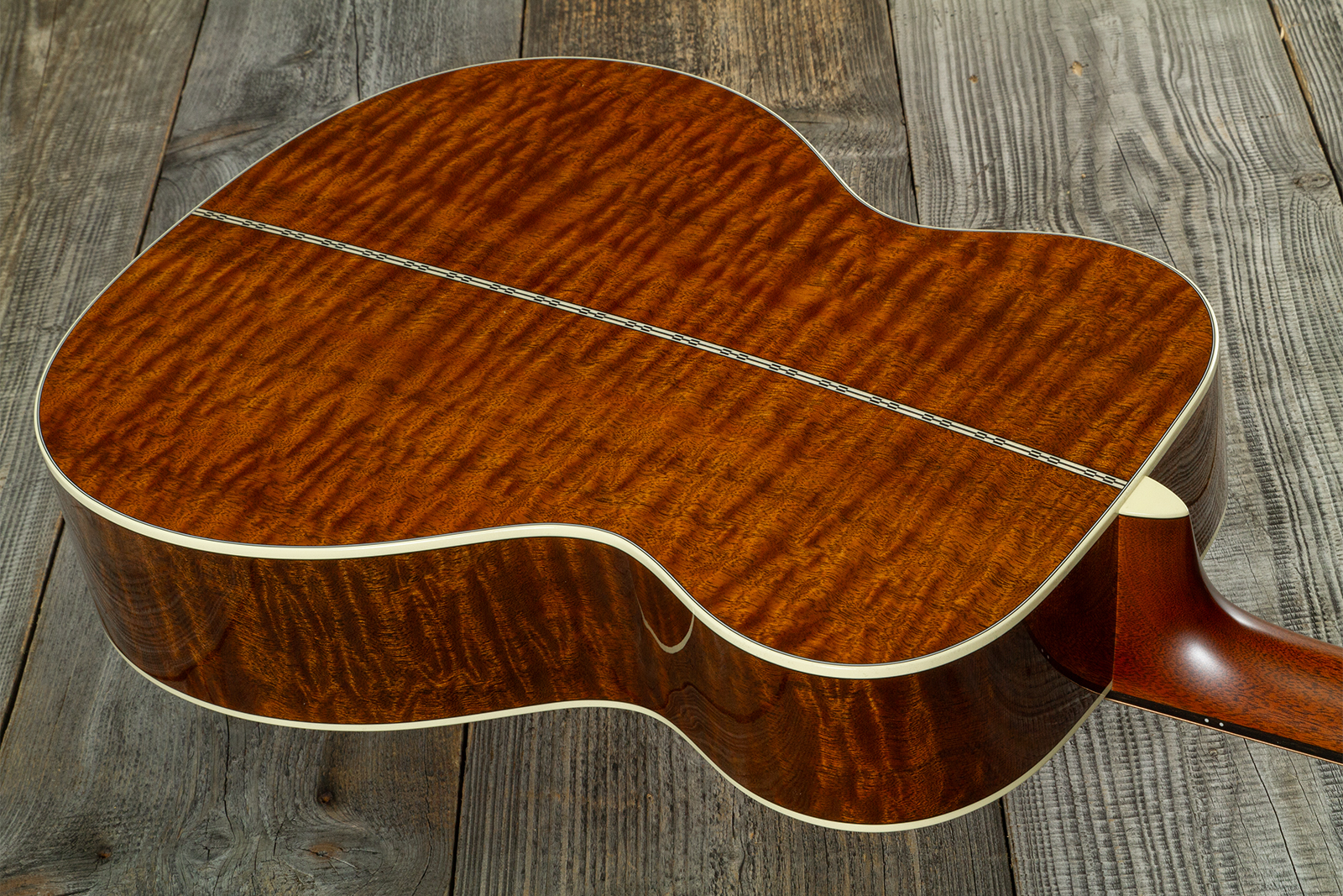 Martin Custom Shop 000 Shsc Epicea Sitka  / Quilted Sapele Eb #2964116 - Natural Aging Toner - Folk gitaar - Variation 7