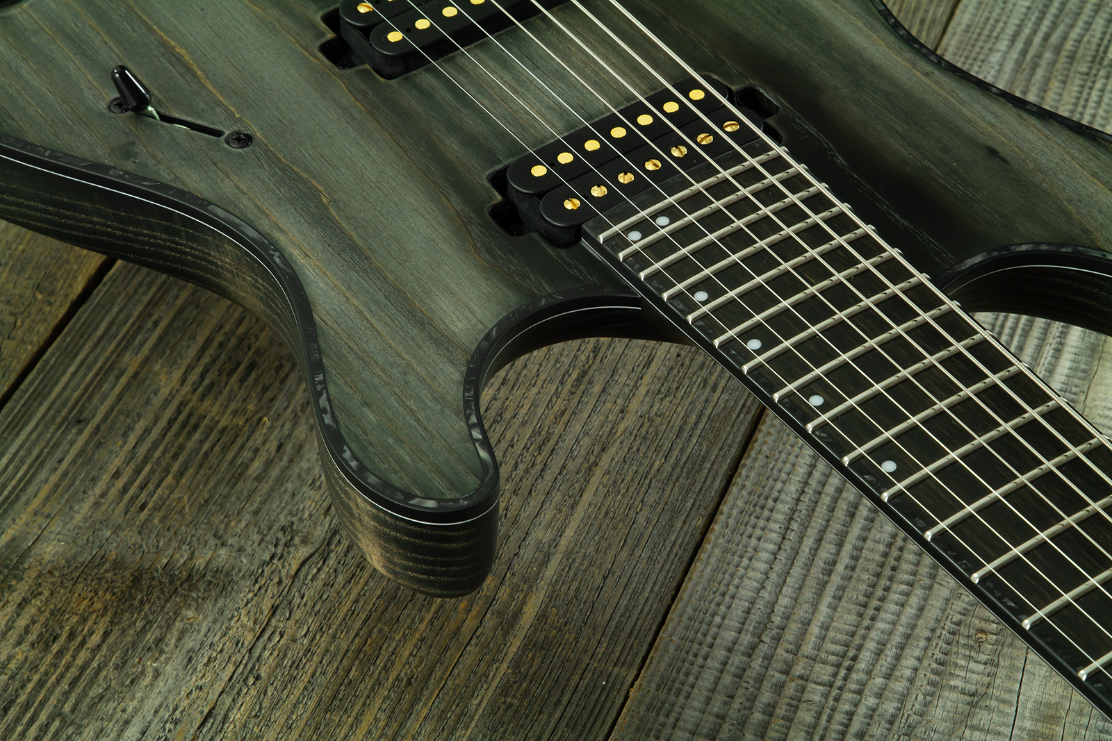 Mayones Guitars Regius Gothic 7c 2h Velvetrone Ht Eb #rf2510207 - Matt Gothic Black - 7-snarige elektrische gitaar - Variation 4