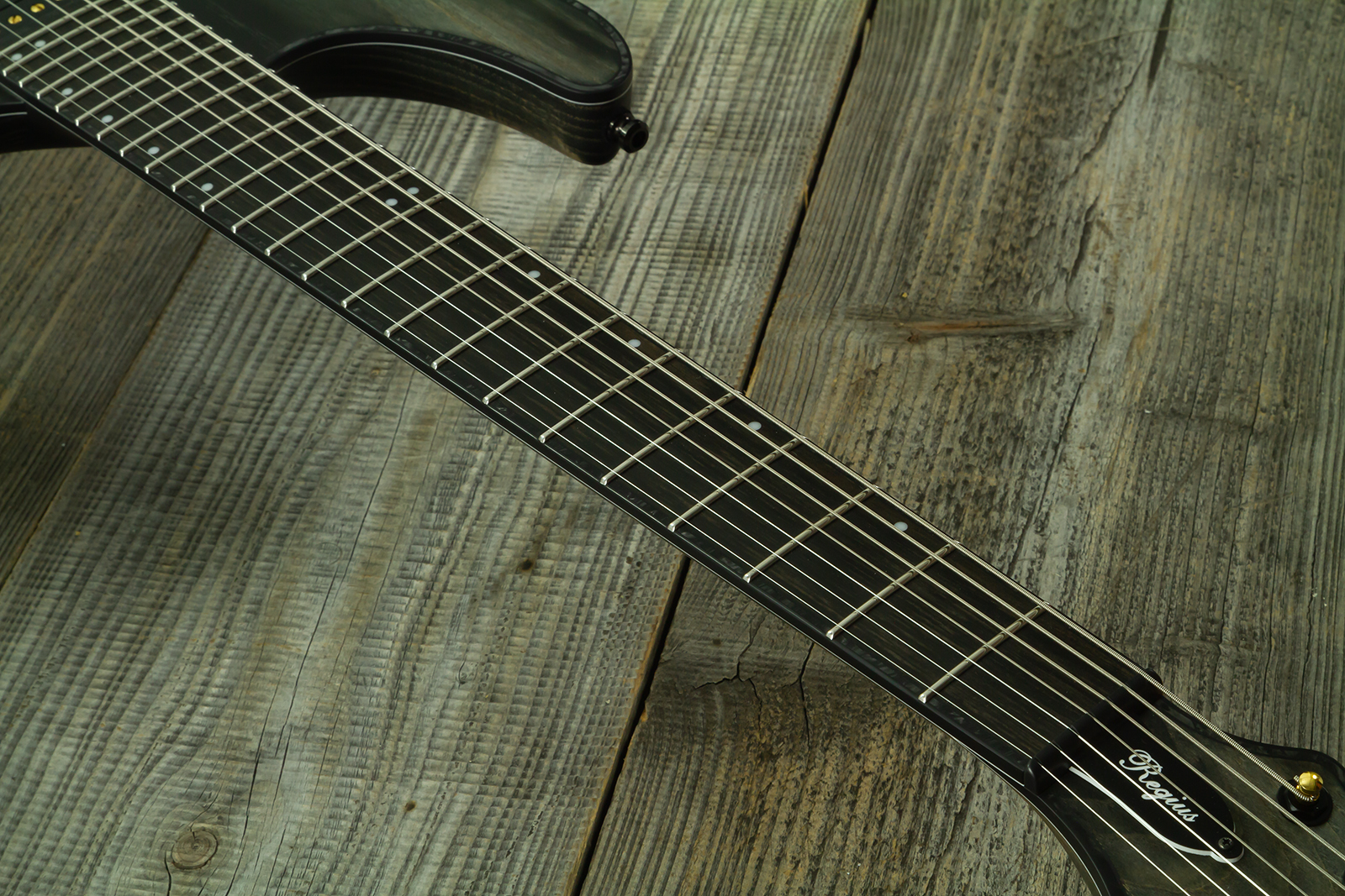 Mayones Guitars Regius Gothic 7c 2h Velvetrone Ht Eb #rf2510207 - Matt Gothic Black - 7-snarige elektrische gitaar - Variation 5