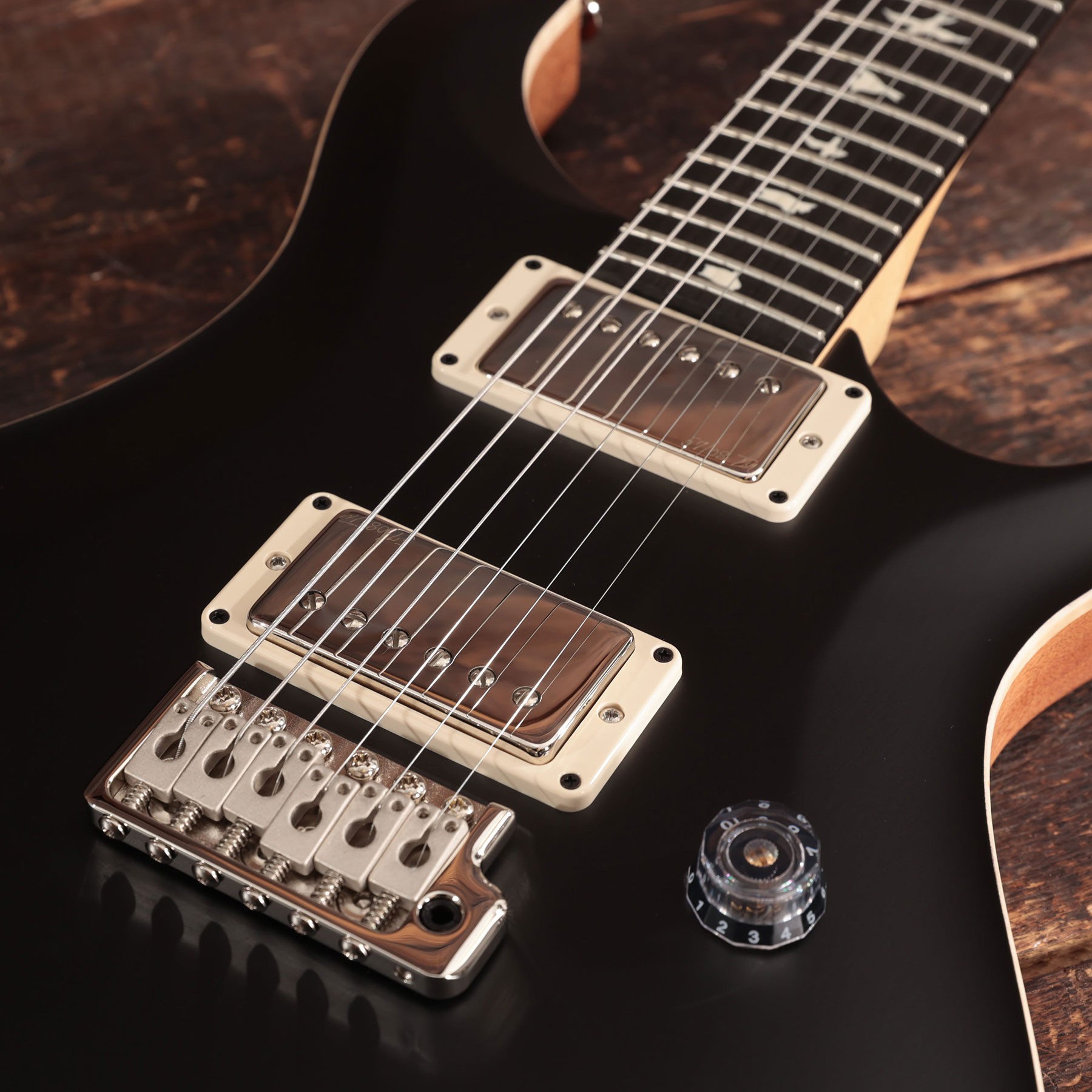 Prs Ce 24 Satin Bolt-on Usa Ltd 2h Trem Rw - Black - Guitarra eléctrica de doble corte. - Variation 2