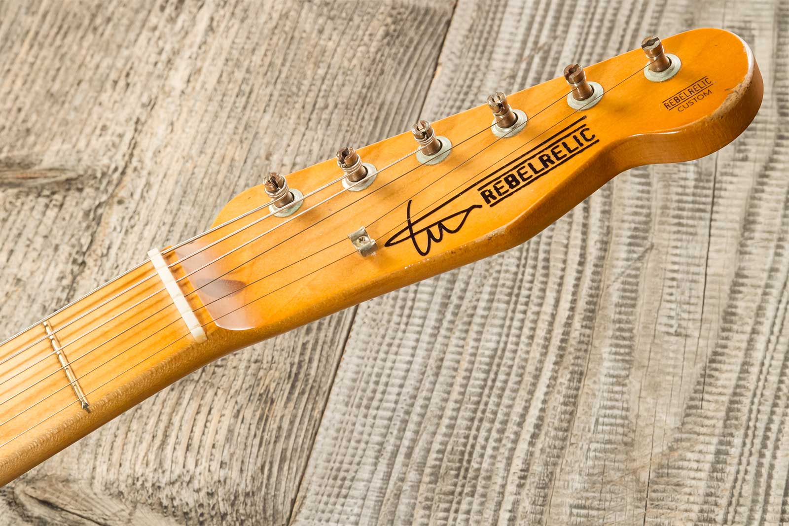 Rebelrelic Tux Monarch 2h Ht Rw #62081 - Transparent Eden Yellow - Elektrische gitaar in Str-vorm - Variation 9
