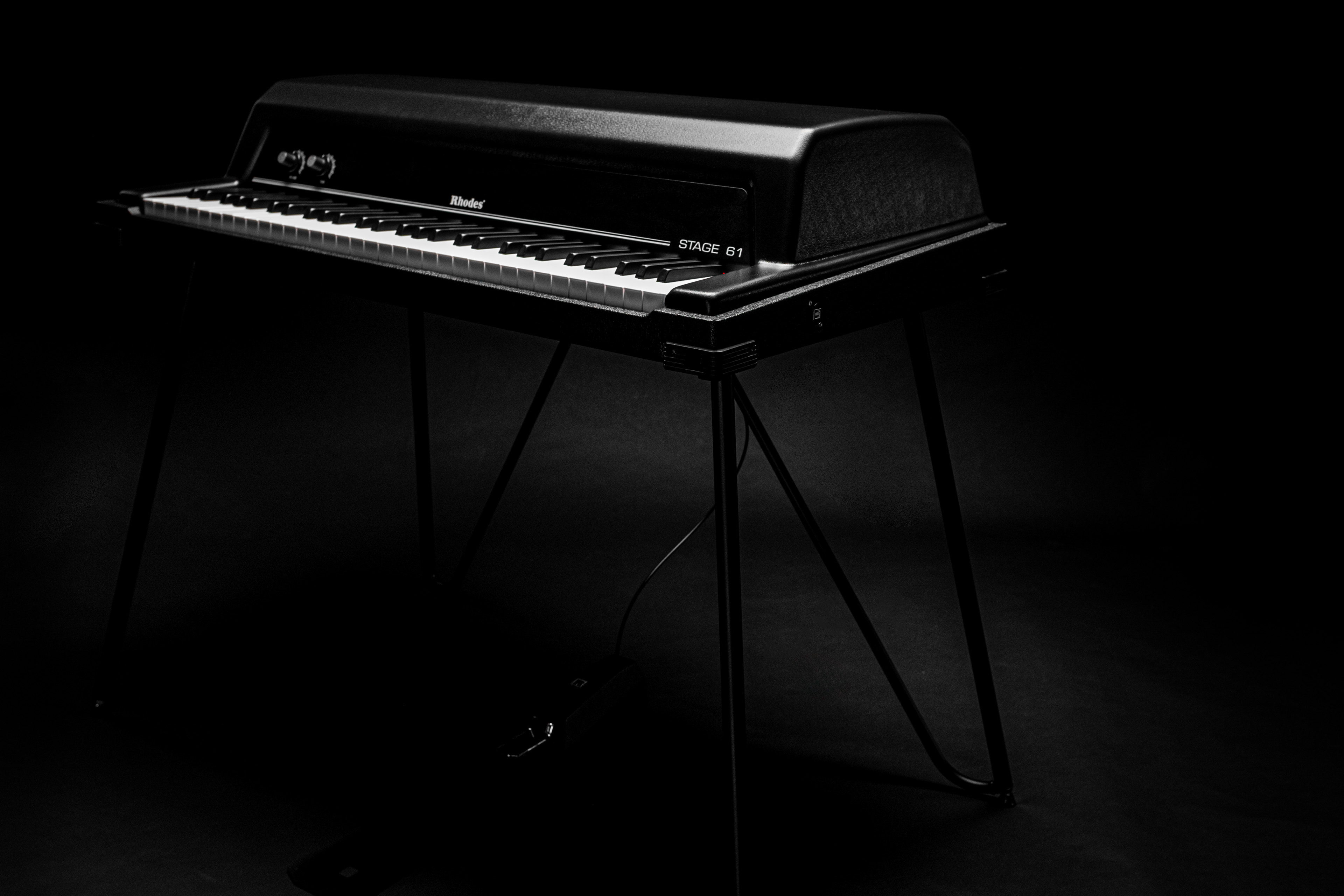 Rhodes Stage 61 - Stagepiano - Variation 5