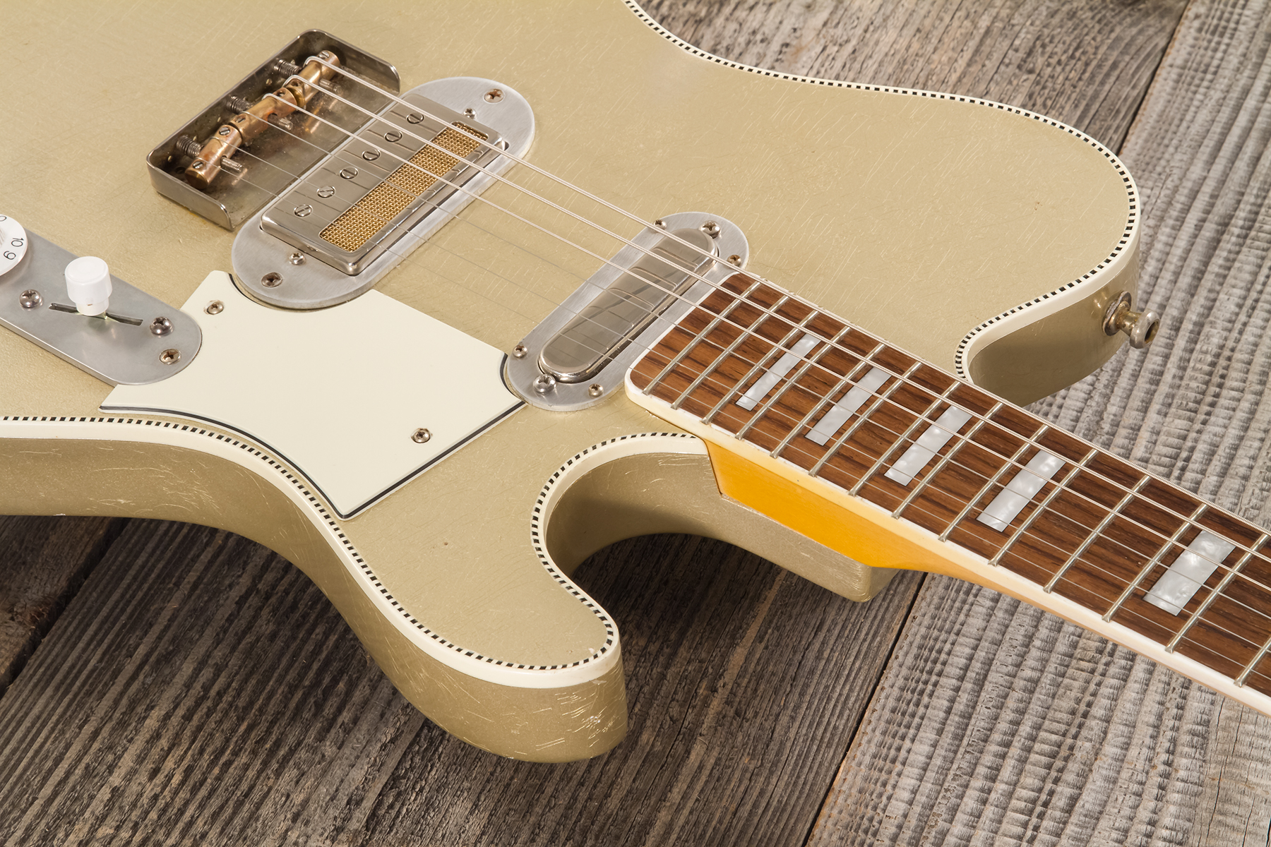 Roadrunner Federal Mod T Hs Ht Rw #23114 - Shoreline Gold Soft Distress - Retro-rock elektrische gitaar - Variation 4