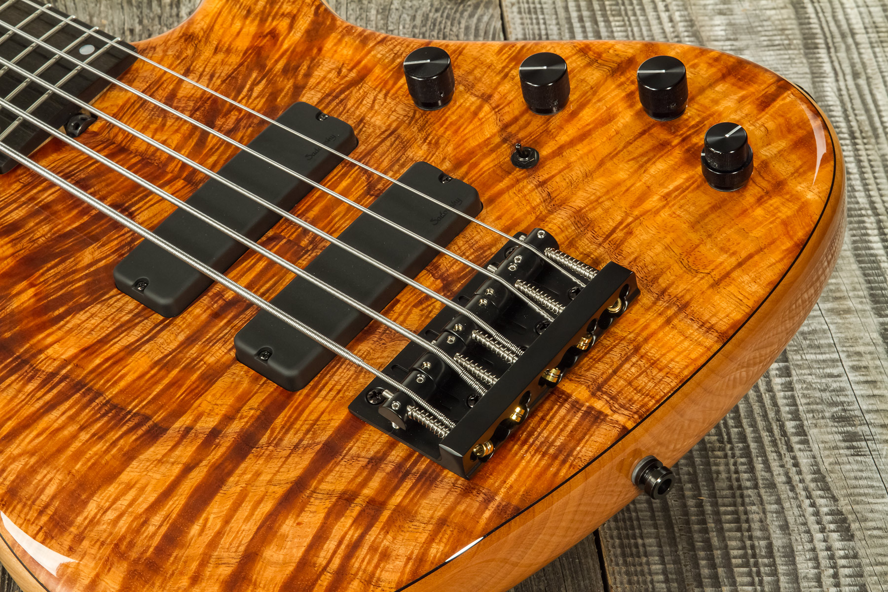 Sadowsky Custom Shop Single Cut Bass 24f 5c Koa Active Eb #scsc000186-23 - Natural - Solid body elektrische bas - Variation 3