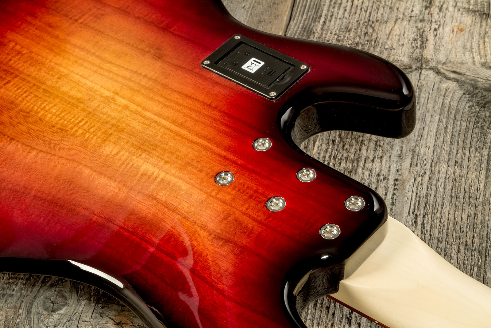 Sandberg California Tm4 Sl Superlight Ltd Active Pf - Ultra Soft Aged 3-tone Sunburst Gloss - Solid body elektrische bas - Variation 6