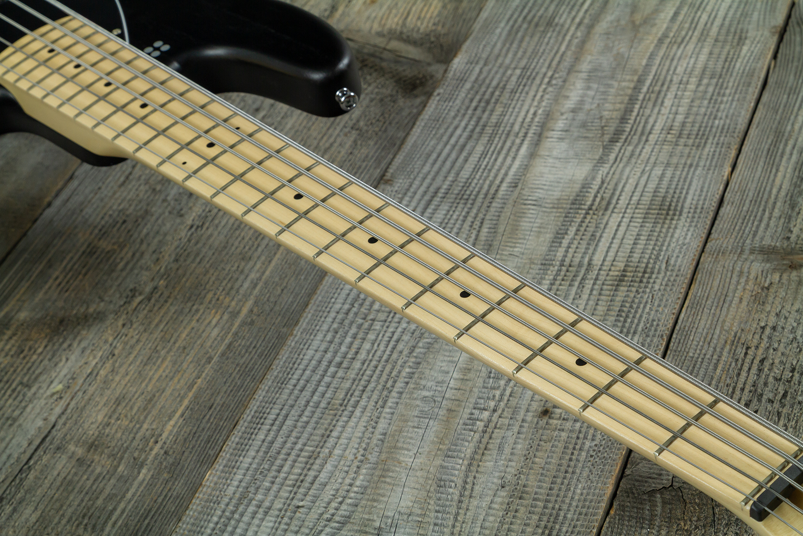 Sandberg California Tm5 Sl Superlight Black Dots Black Pckd 5c All Active Mn - Black Matt - Solid body elektrische bas - Variation 7