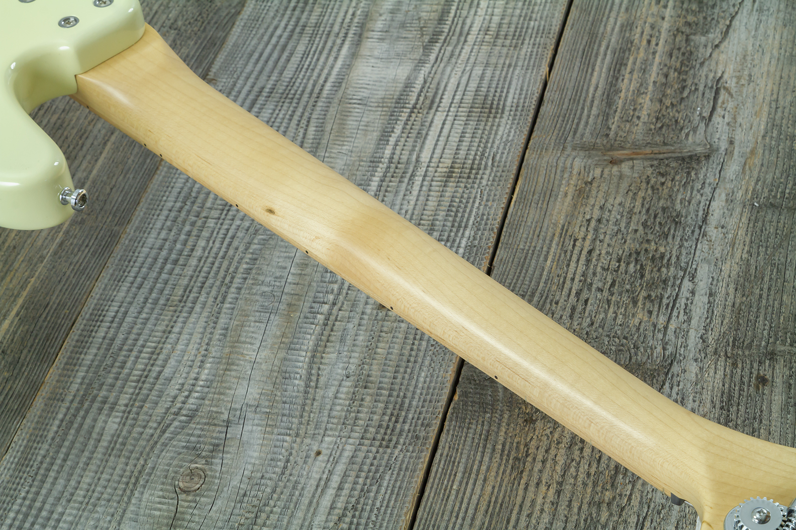 Sandberg California Tt Short Scale Active Mn - Highgloss Creme - Solid body elektrische bas - Variation 9