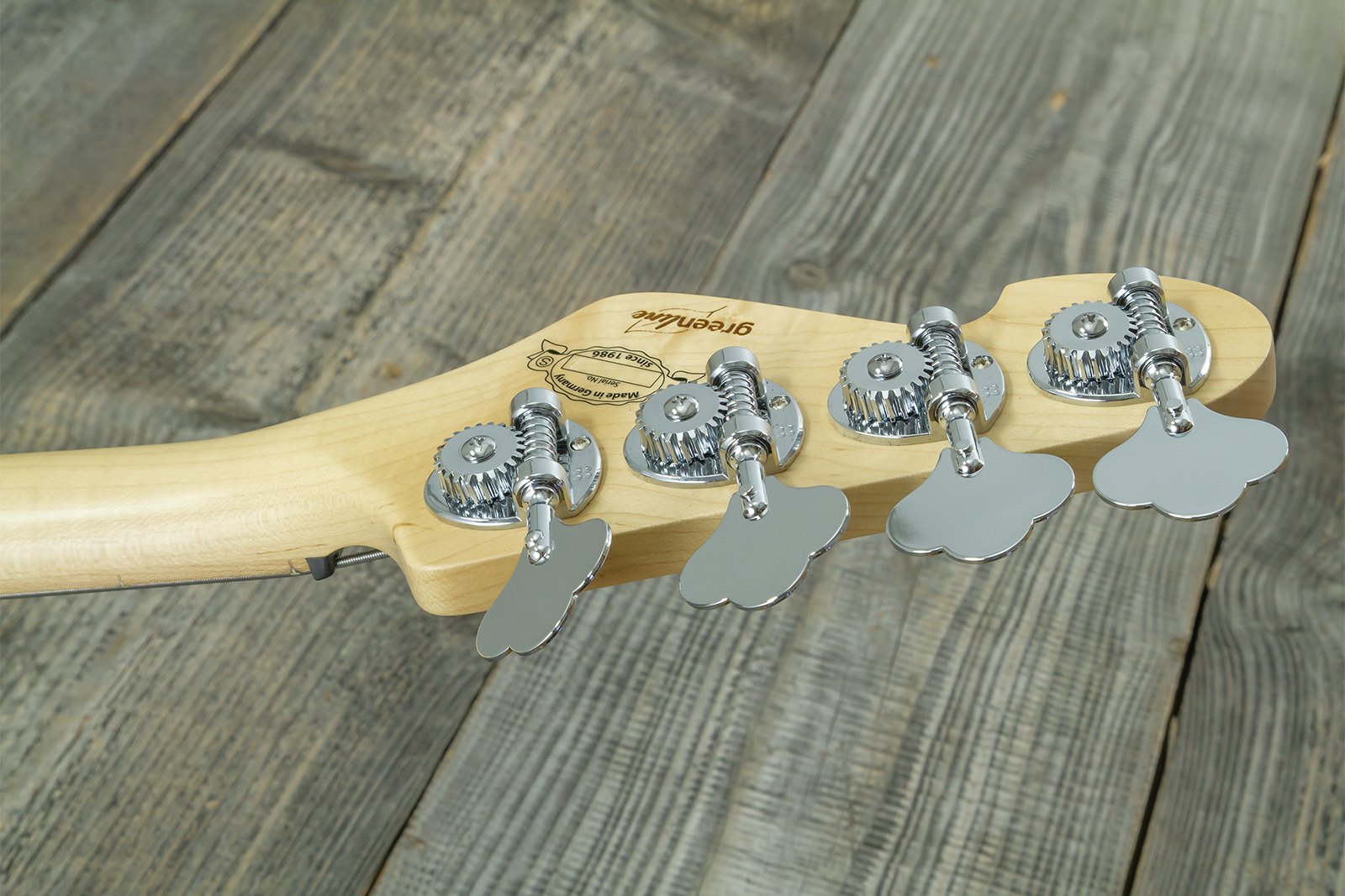 Sandberg California Tt Short Scale Active Mn - Highgloss Creme - Solid body elektrische bas - Variation 10