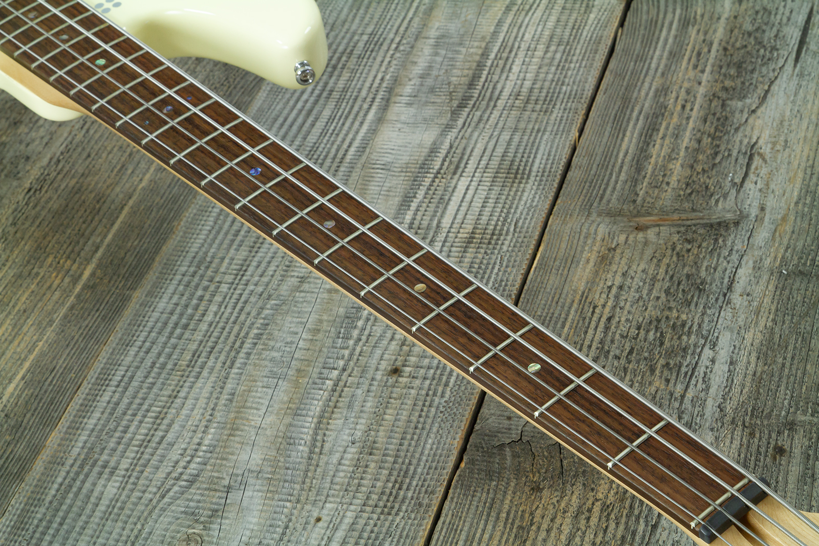 Sandberg California Vm4 Abalone Dots All 4c Active Rw - Highgloss Creme - Solid body elektrische bas - Variation 13