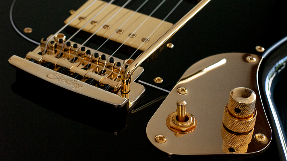 Sterling By Musicman Jared Dines Stingray Guitar Signature Hh Trem Mn - Black Gold - Elektrische gitaar in Str-vorm - Variation 2