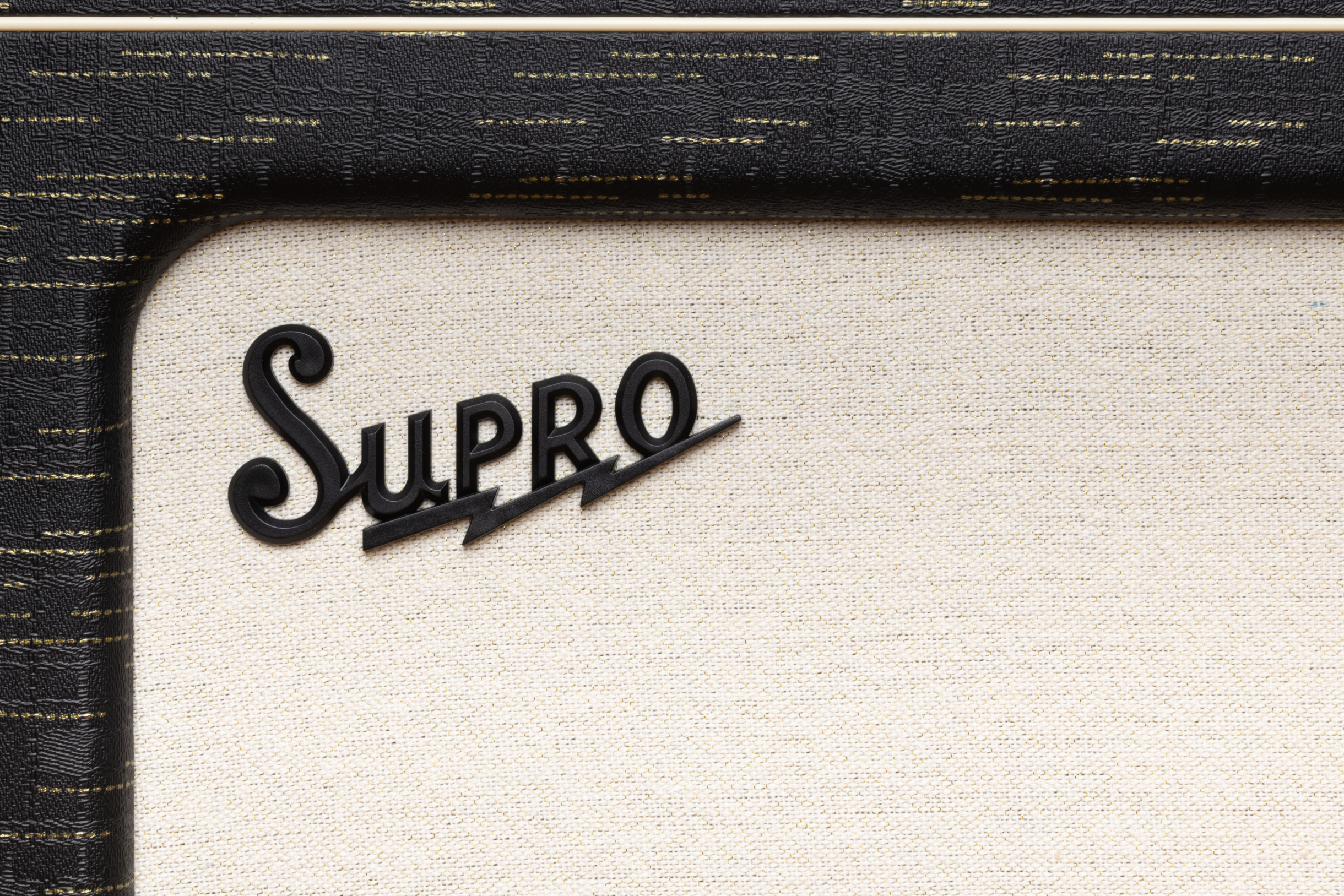 Supro Ambassador Custom Black Gold Scandia 2x10 50w - Combo voor elektrische gitaar - Variation 5