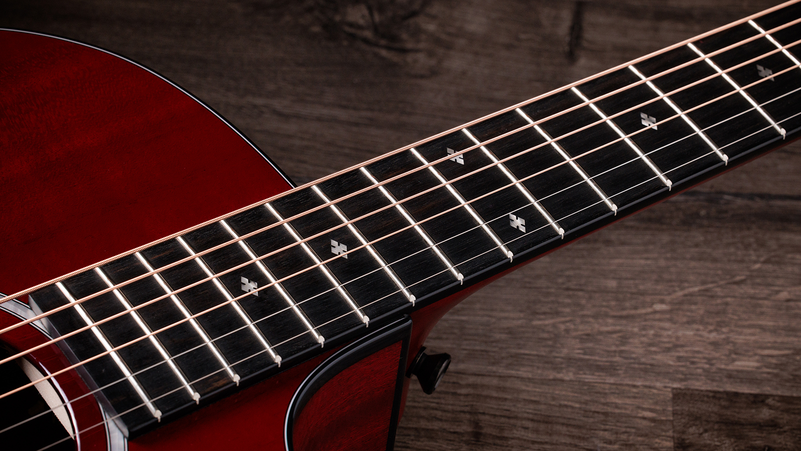 Taylor 224ce Plus Special Edition Grand Auditorium Cw Acajou Sapele Eb Es2 - Trans Red - Folk gitaar - Variation 3