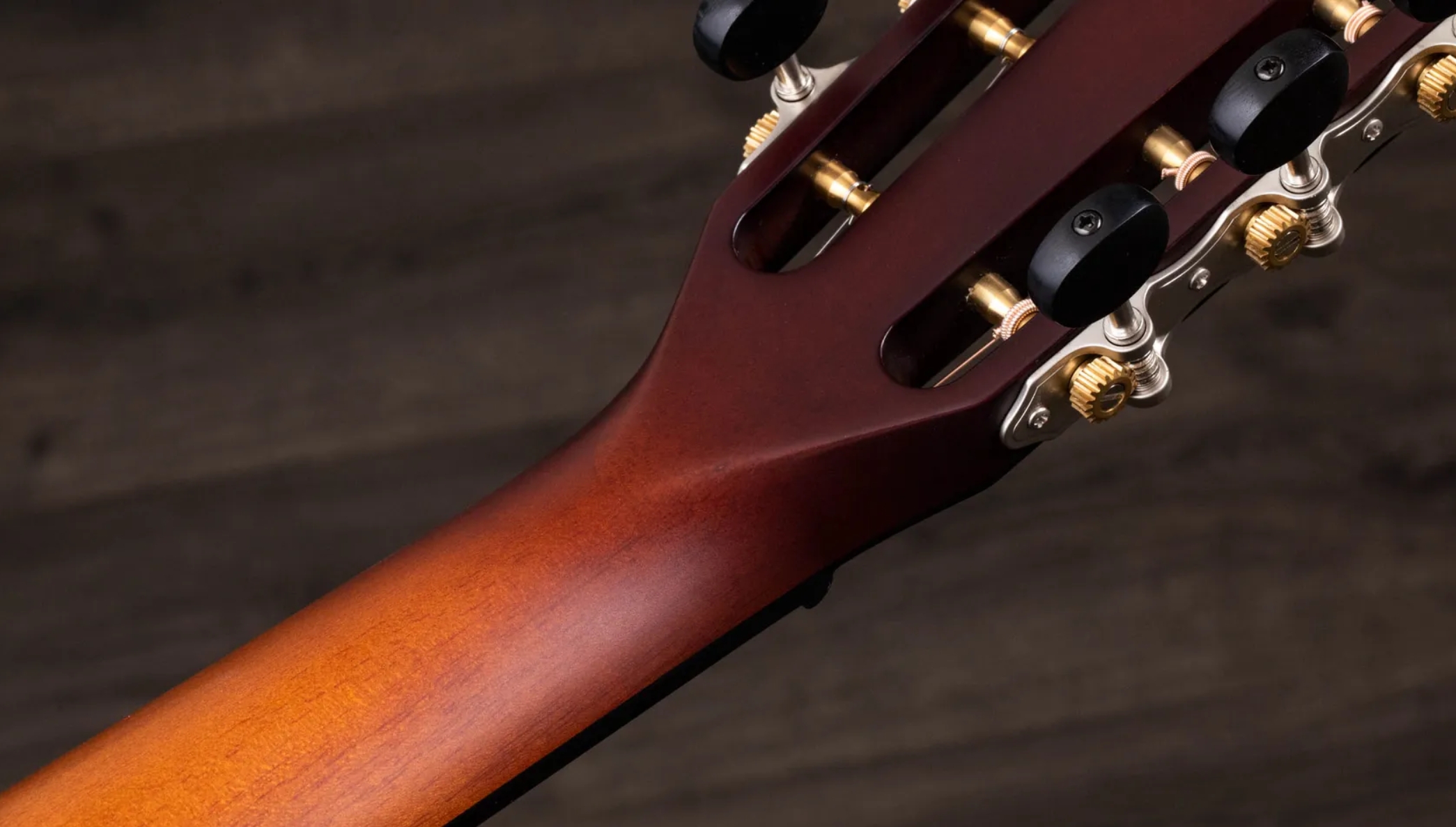 Taylor K22ce 12-fret Grand Concert Cw Shsc Tout Koa Eb Es2 - Dark Edgeburst - Folk gitaar - Variation 8