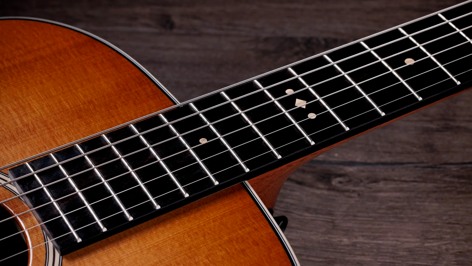 Taylor Trey Hensley 510e Special Ed. Gold Label Dreadnought Epicea Acajou Eb - Antique Blond - Folk gitaar - Variation 3