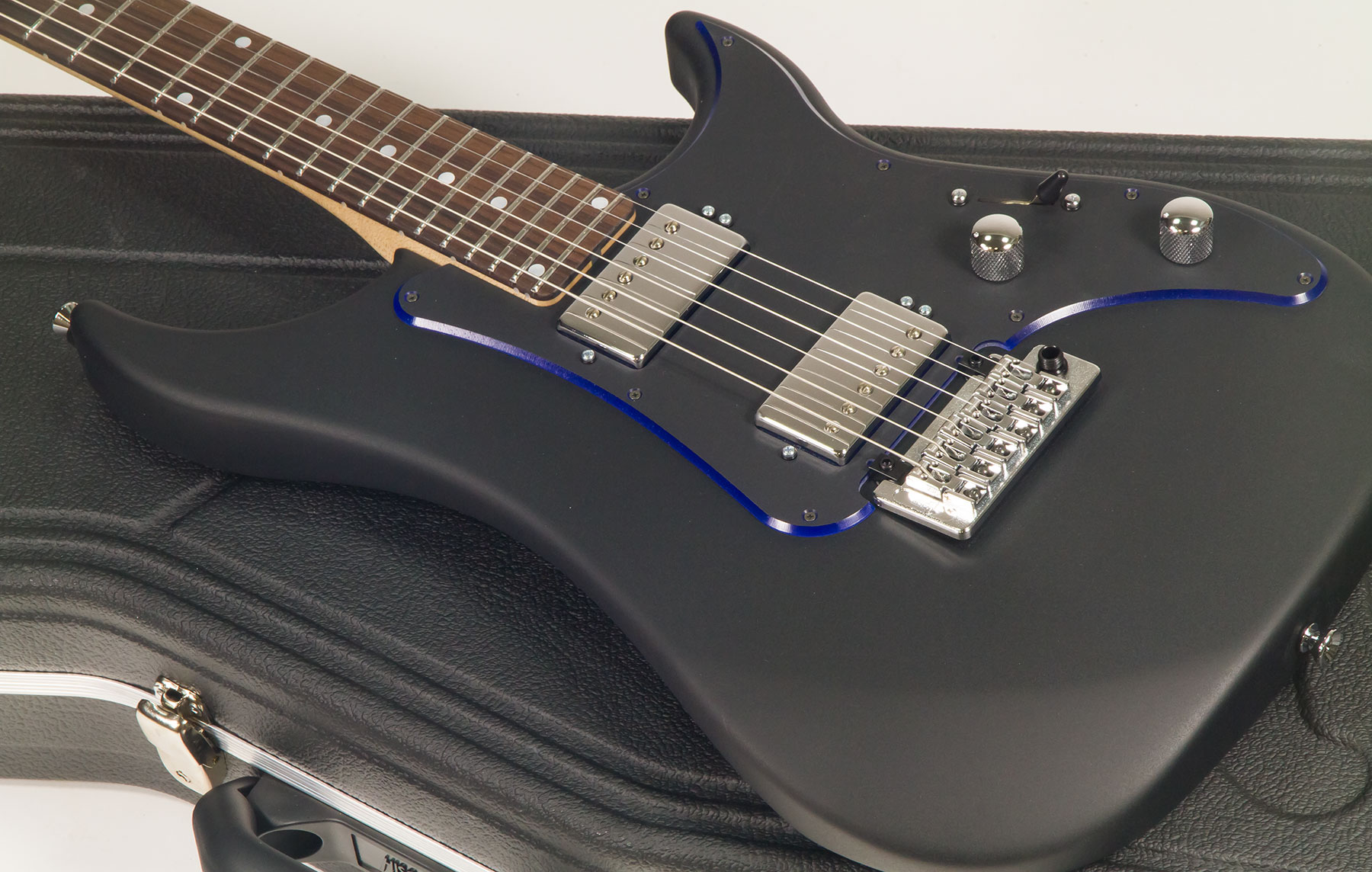 Vigier Excalibur Indus Hh Trem Rw - Textured Black - Guitarra eléctrica de doble corte. - Variation 2
