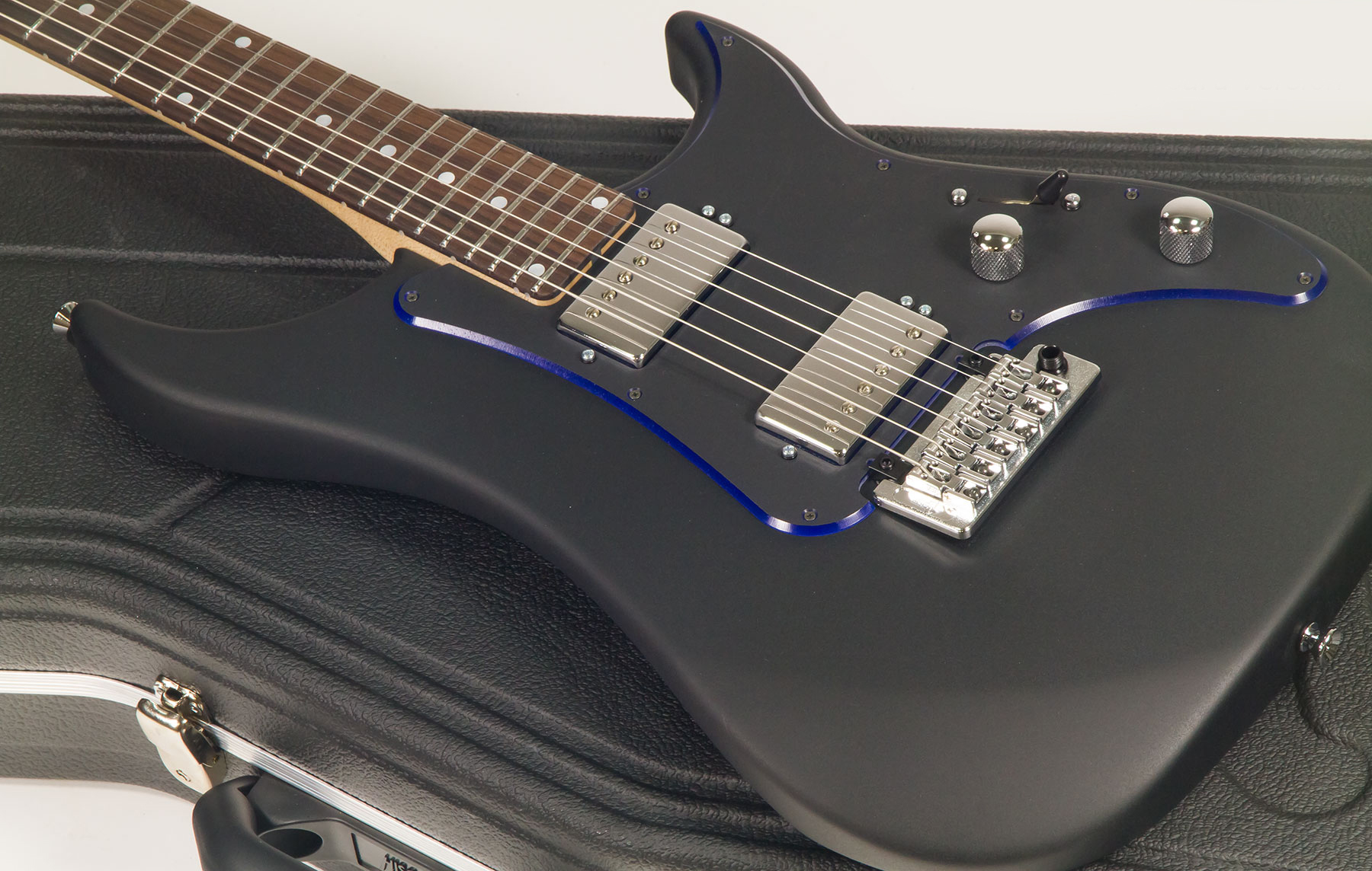 Vigier Excalibur Indus 2h Trem Rw - Textured Black - Elektrische gitaar in Str-vorm - Variation 2